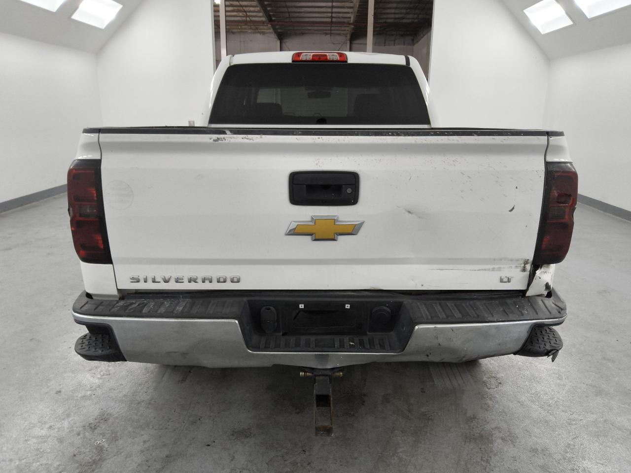 2015 Chevrolet Silverado K1500 Lt White vin: 3GCUKREC7FG519294 Damage: Left Tail Light, Broken, Replacement Required