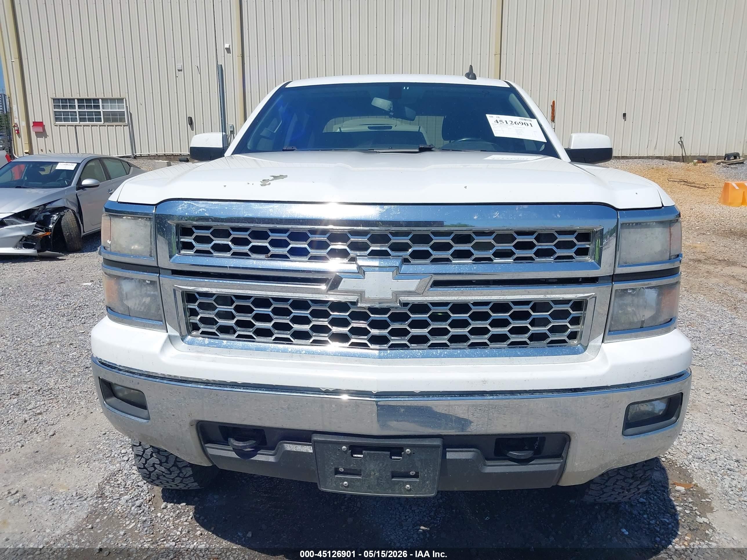 2015 Chevrolet Silverado 1500 1lt Белый vin: 3GCUKREC7FG531834