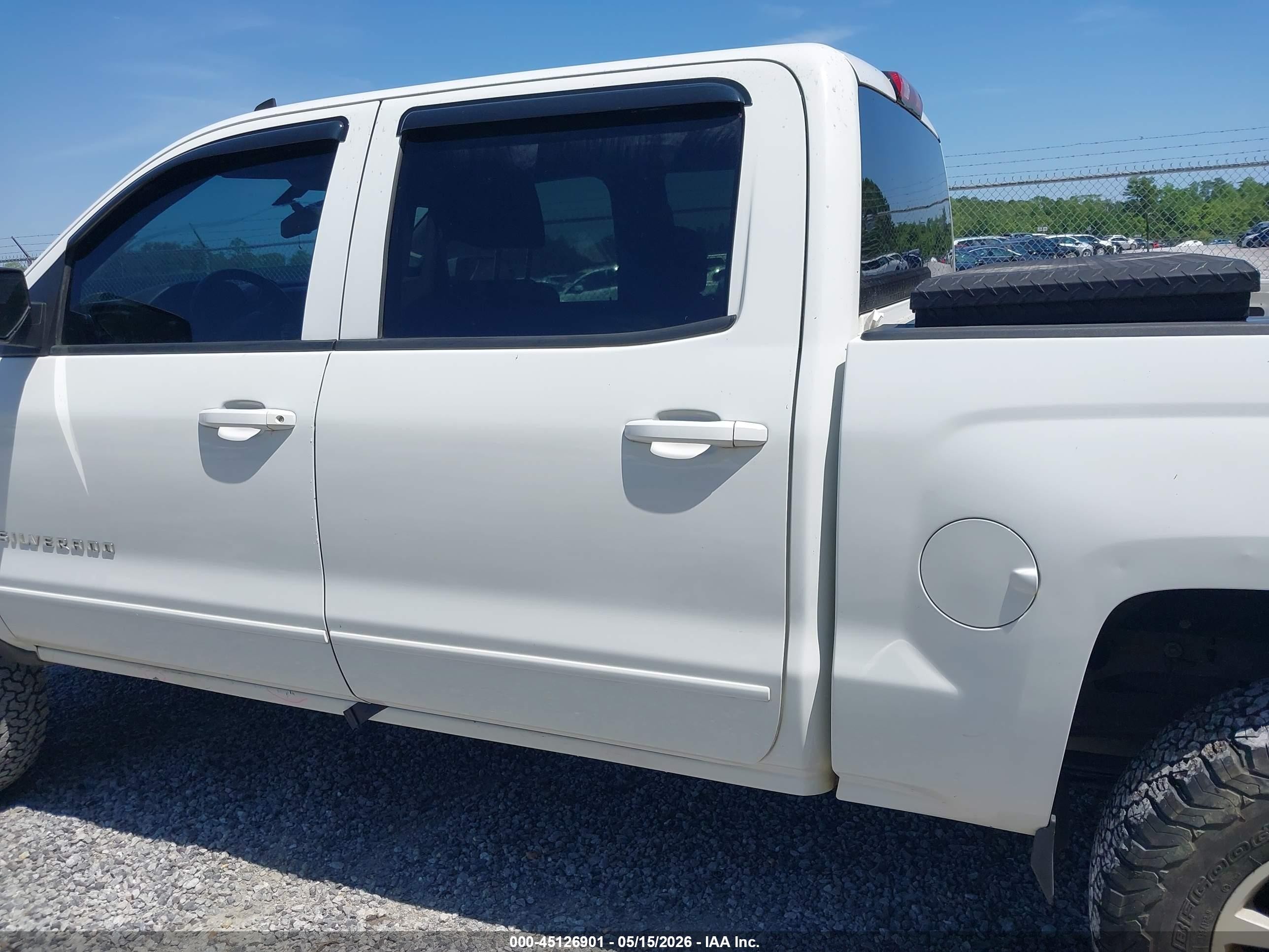 2015 Chevrolet Silverado 1500 1lt Белый vin: 3GCUKREC7FG531834