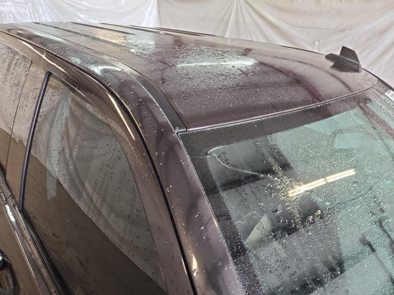 2016 Chevrolet Silverado K1500 Lt Gray vin: 3GCUKREC7GG106471 Damage: Windshield, Broken, Replacement Required