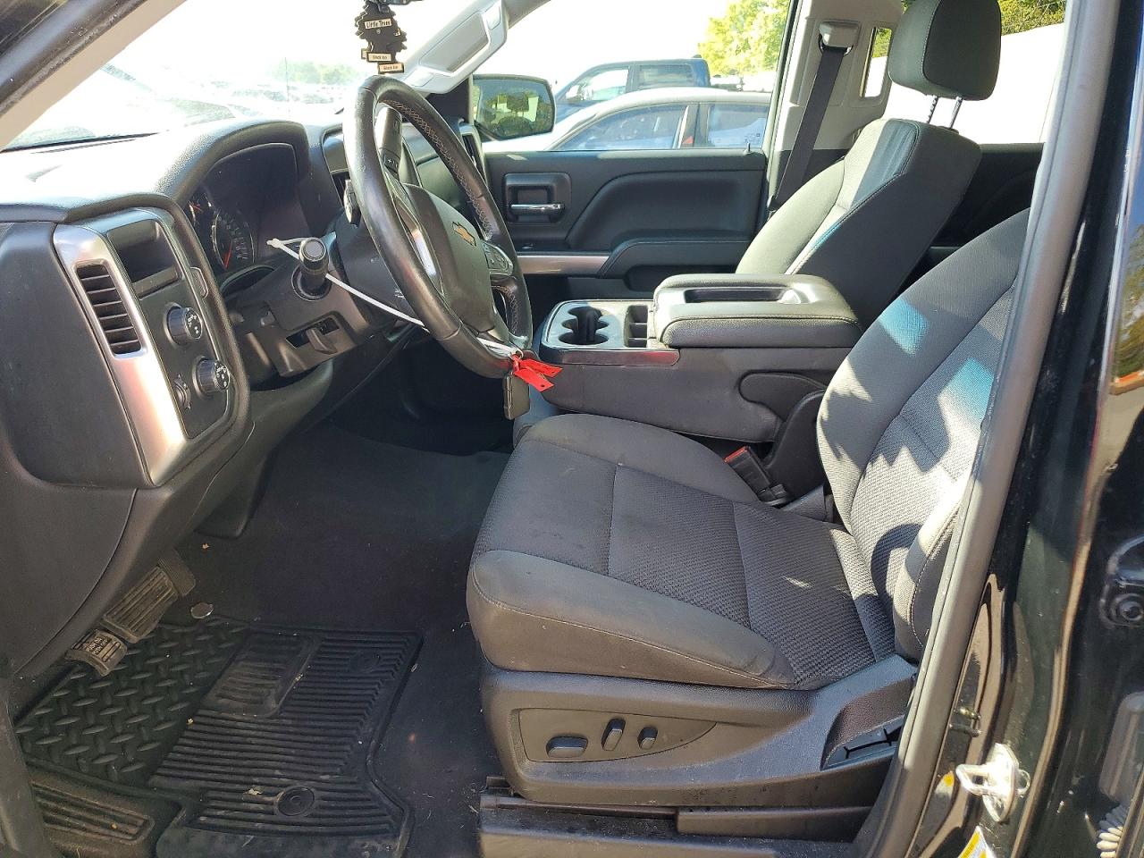 2018 Chevrolet Silverado K1500 Lt Black vin: 3GCUKREC7JG607352