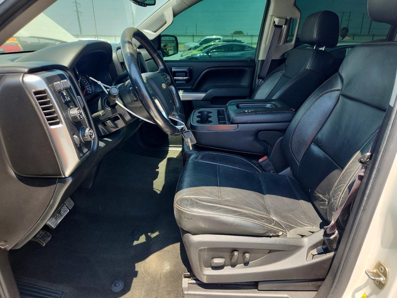 2014 Chevrolet Silverado K1500 Lt White vin: 3GCUKREC8EG435001