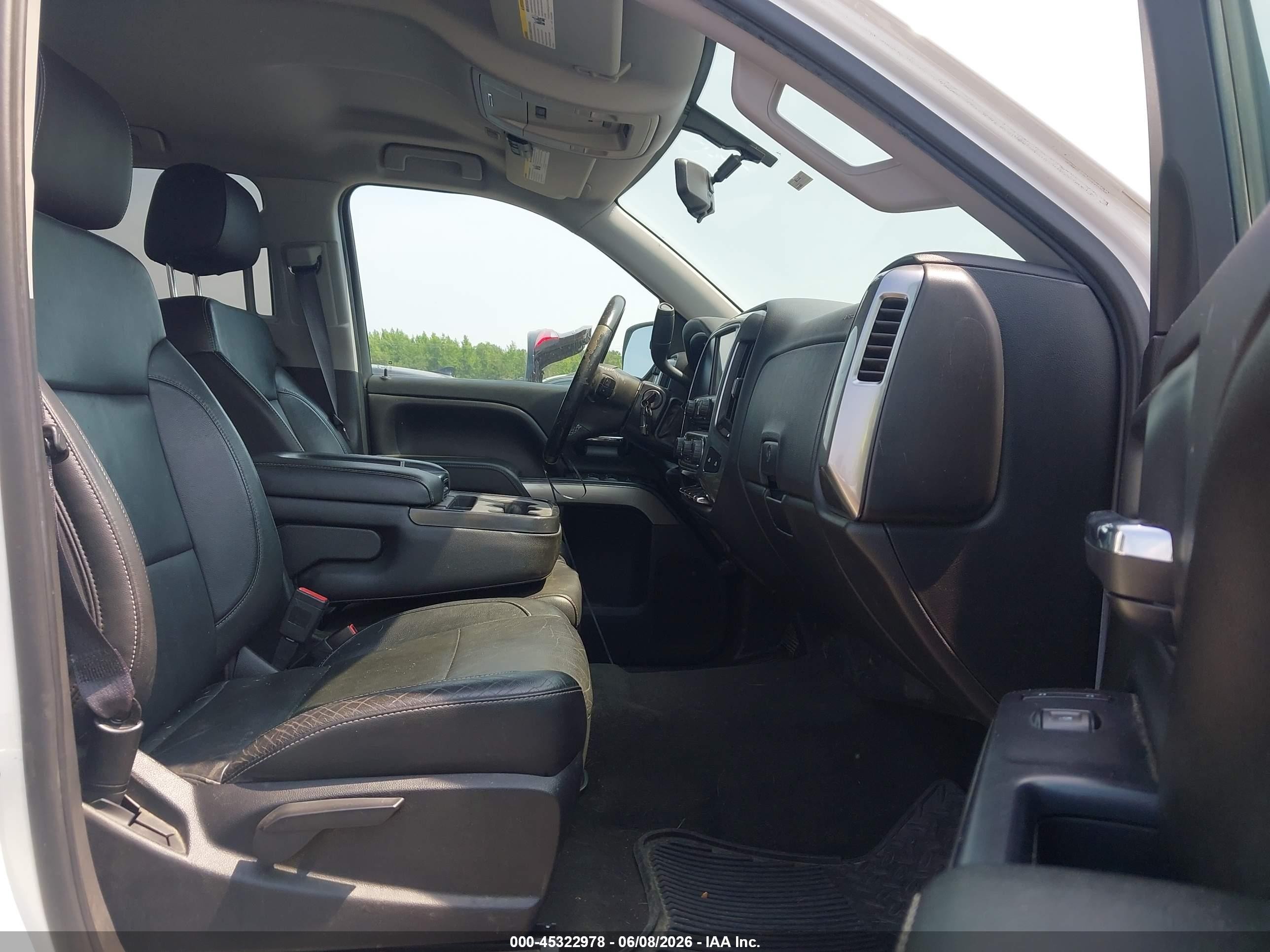 2015 Chevrolet Silverado 1500 Lt White vin: 3GCUKREC8FG130955
