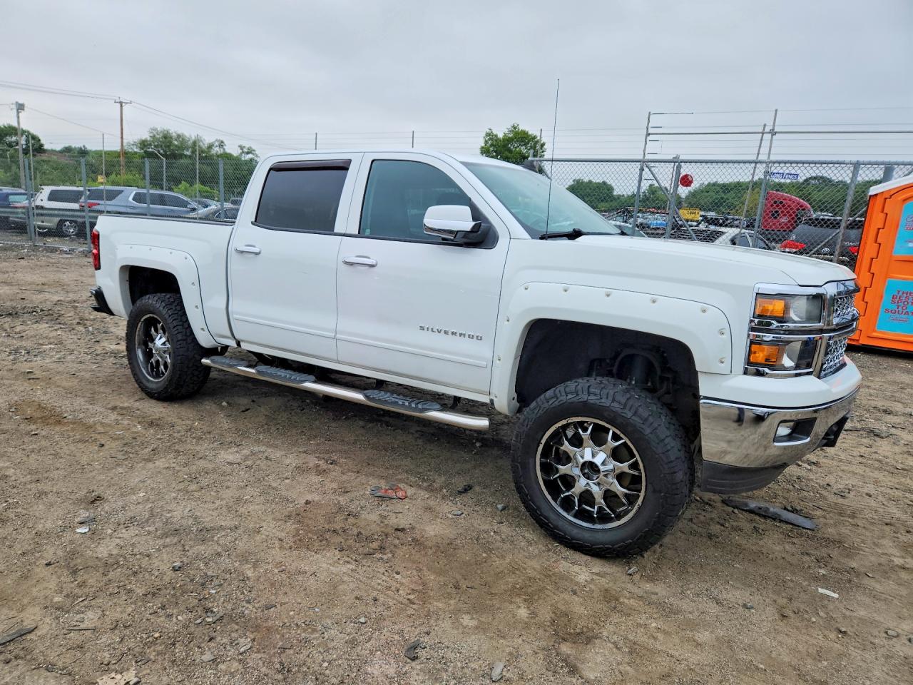 2015 Chevrolet Silverado K1500 Lt Белый vin: 3GCUKREC8FG173837