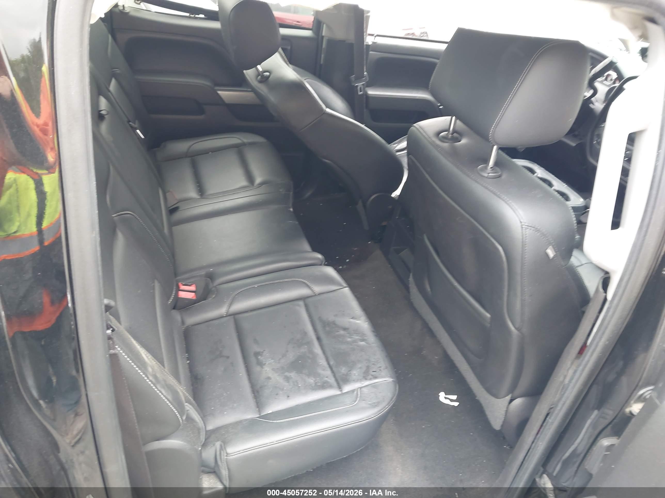 2015 Chevrolet Silverado 1500 1lt Черный vin: 3GCUKREC8FG246169