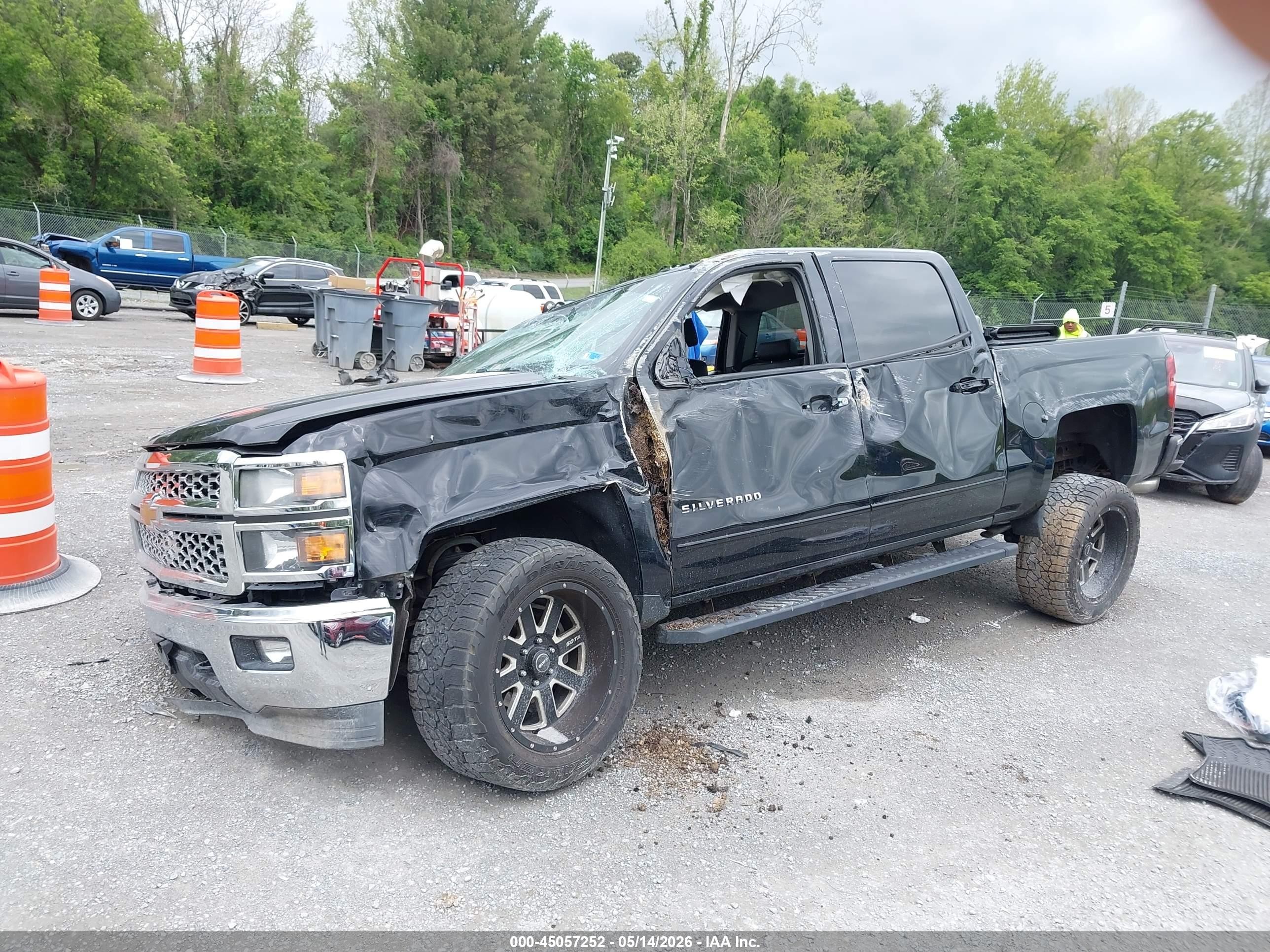 2015 Chevrolet Silverado 1500 1lt Черный vin: 3GCUKREC8FG246169