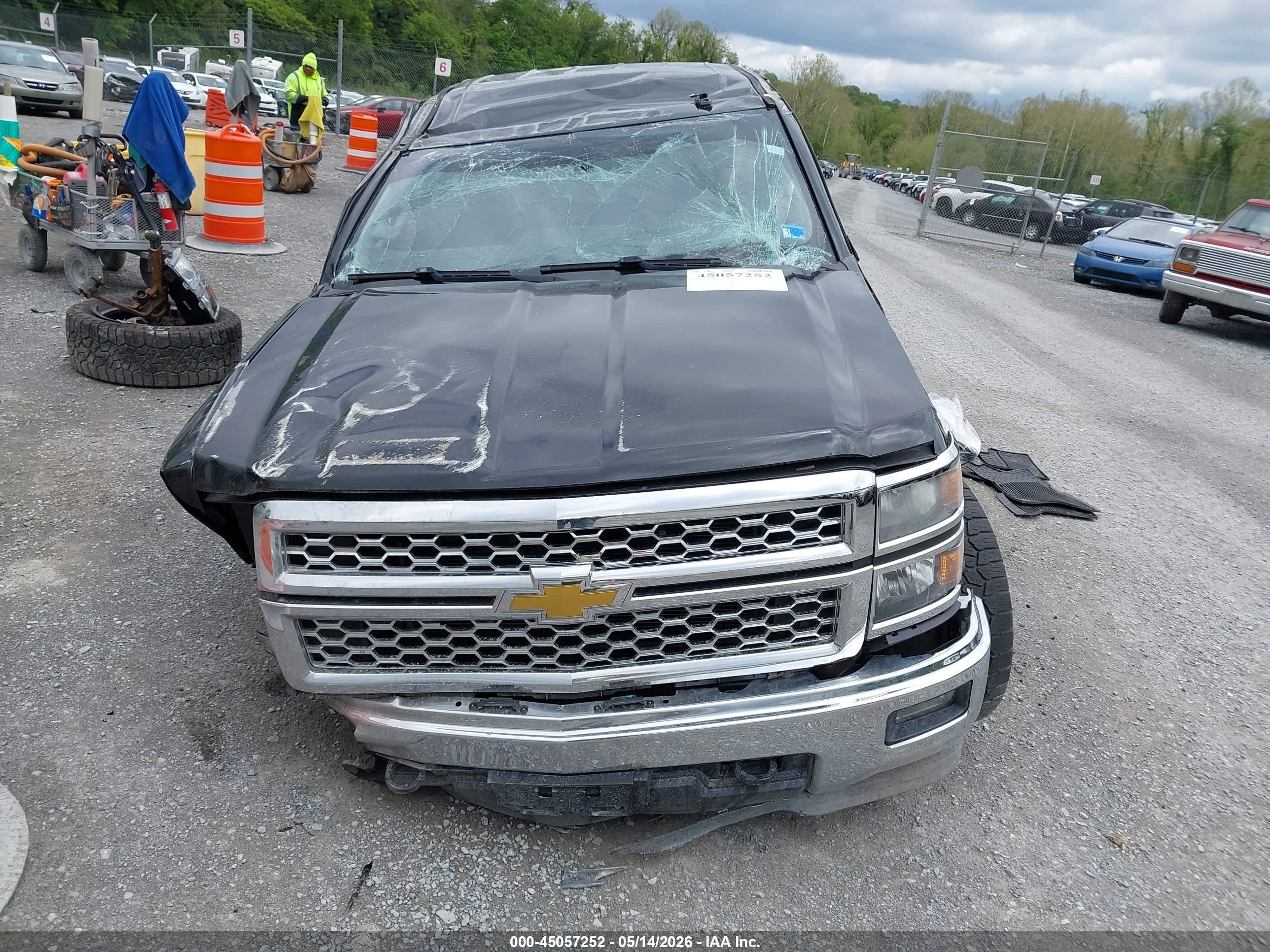 2015 Chevrolet Silverado 1500 1lt Черный vin: 3GCUKREC8FG246169