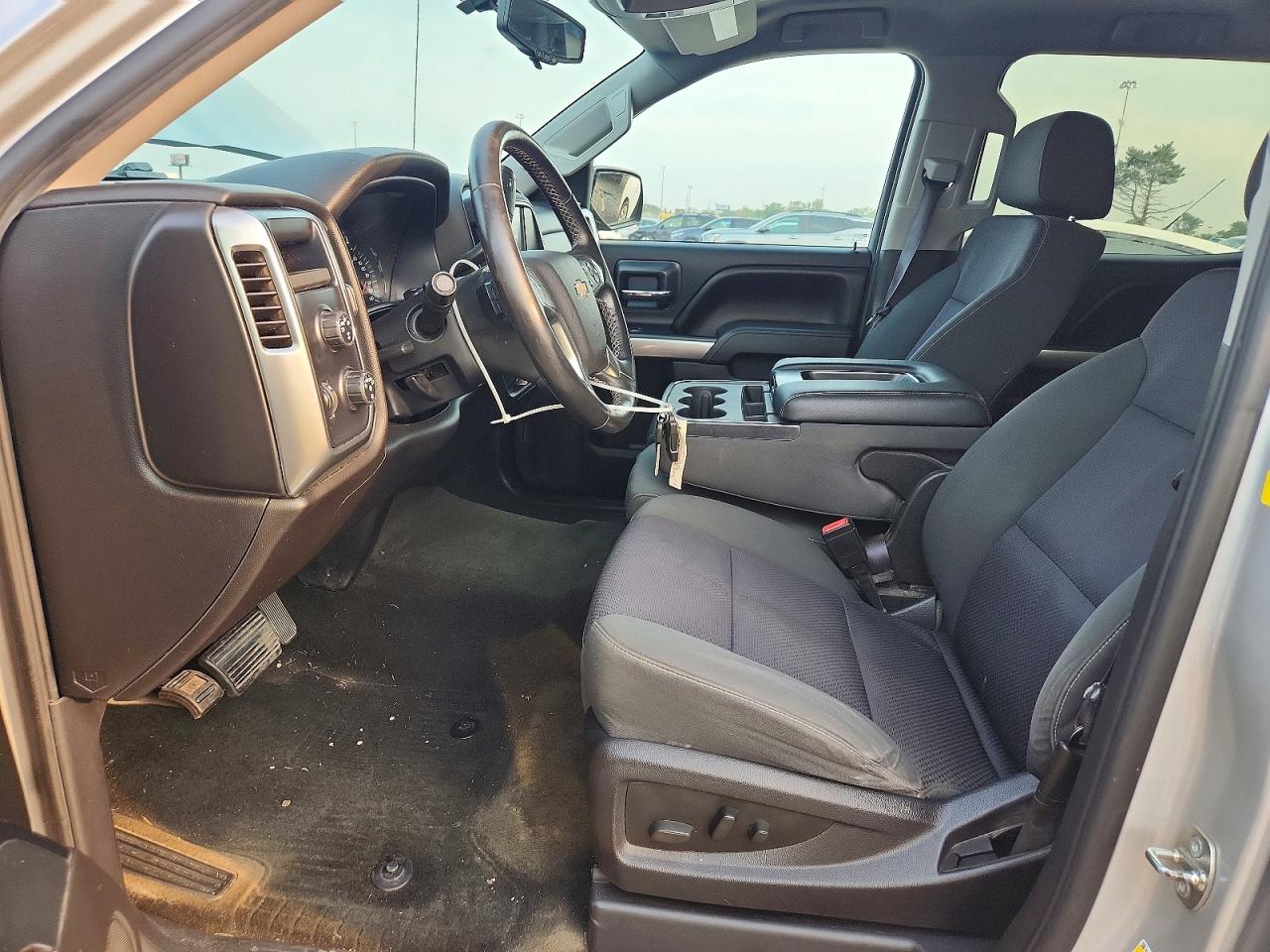 2015 Chevrolet Silverado K1500 Lt Серебряный vin: 3GCUKREC8FG281004