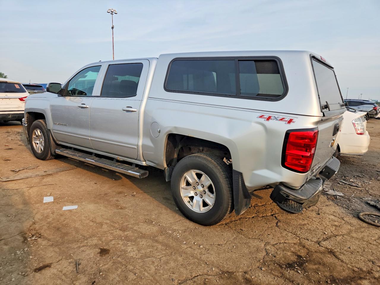 2015 Chevrolet Silverado K1500 Lt Серебряный vin: 3GCUKREC8FG281004