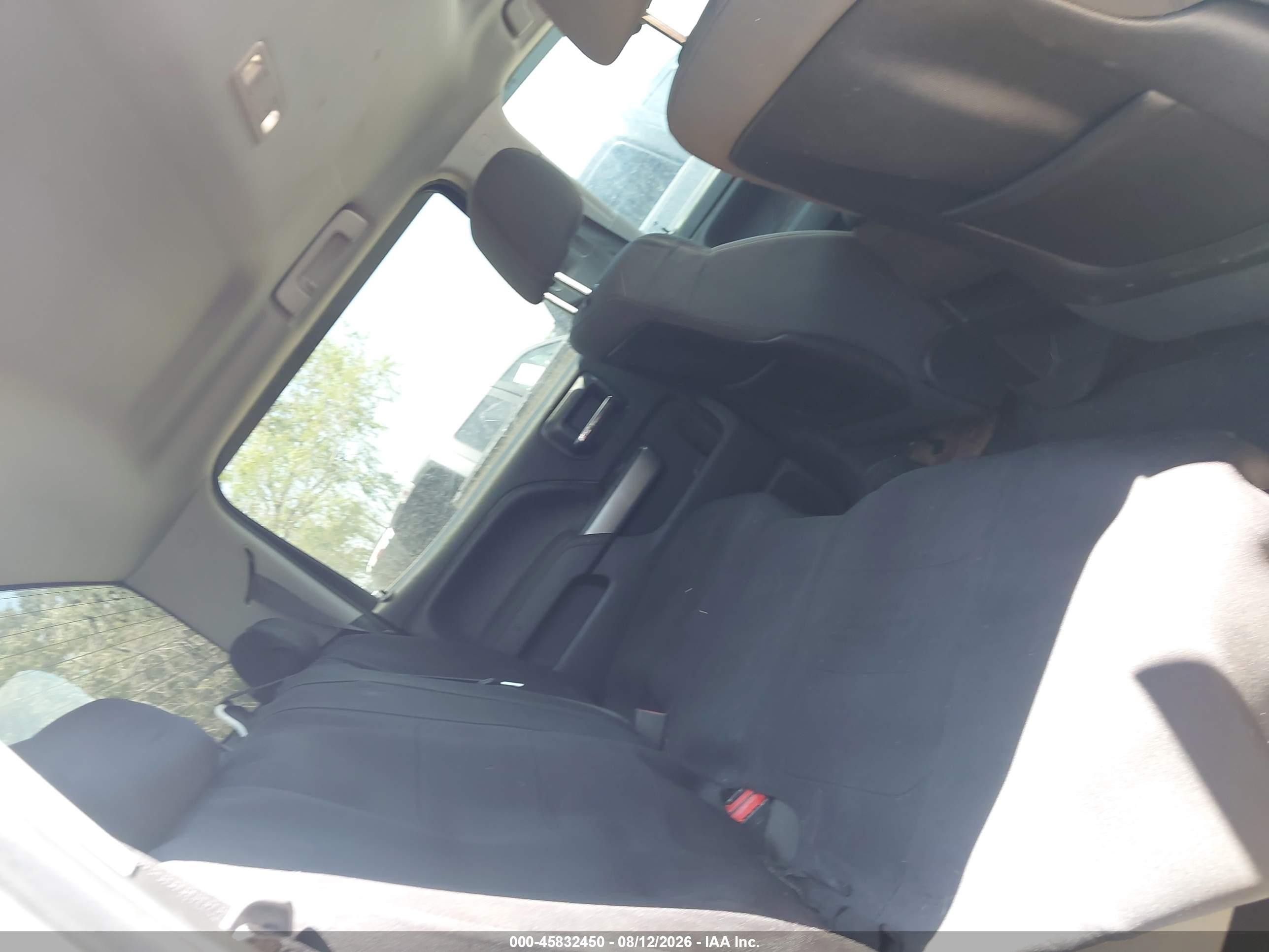 2015 Chevrolet Silverado 1500 Lt White vin: 3GCUKREC8FG309013