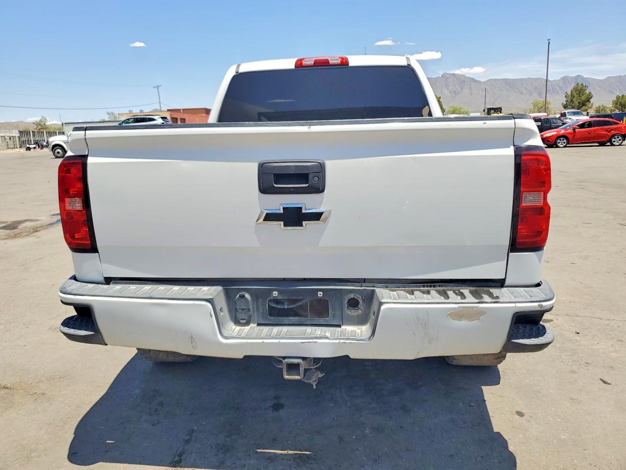 2015 Chevrolet Silverado K1500 Lt White vin: 3GCUKREC8FG415199