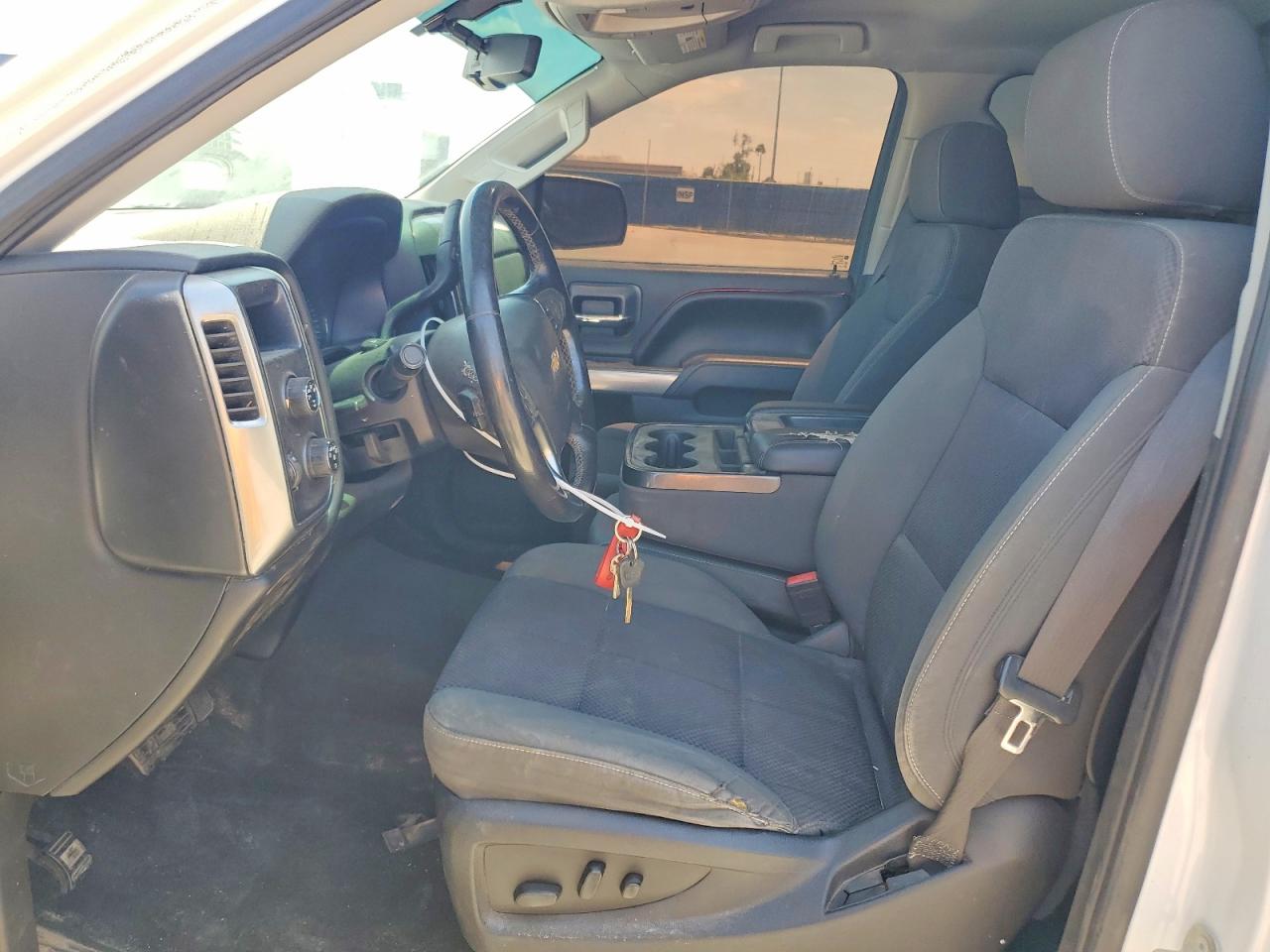 2015 Chevrolet Silverado K1500 Lt White vin: 3GCUKREC8FG415199