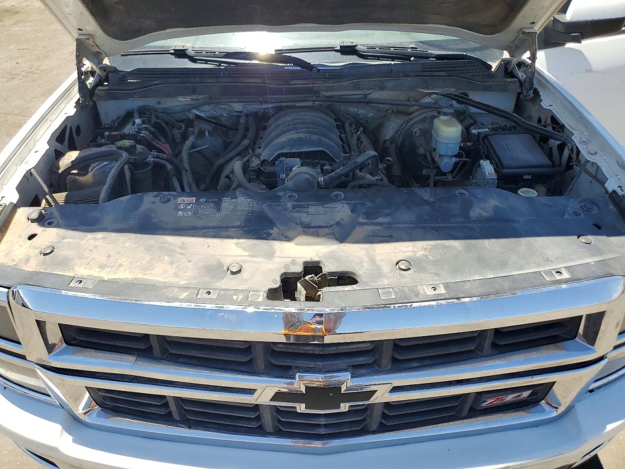 2015 Chevrolet Silverado K1500 Lt White vin: 3GCUKREC8FG415199