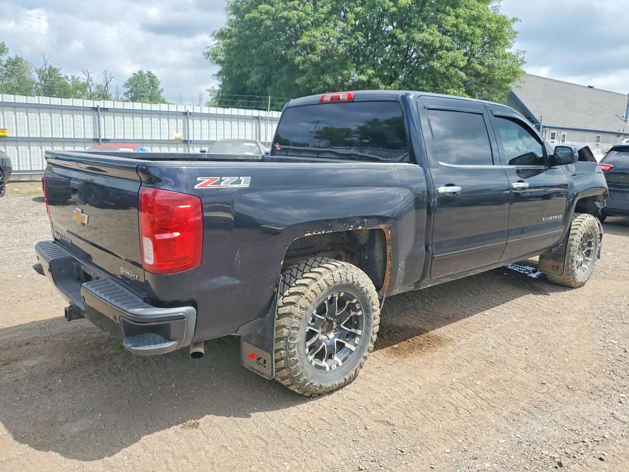 2015 Chevrolet Silverado K1500 Lt Black vin: 3GCUKREC8FG419463
