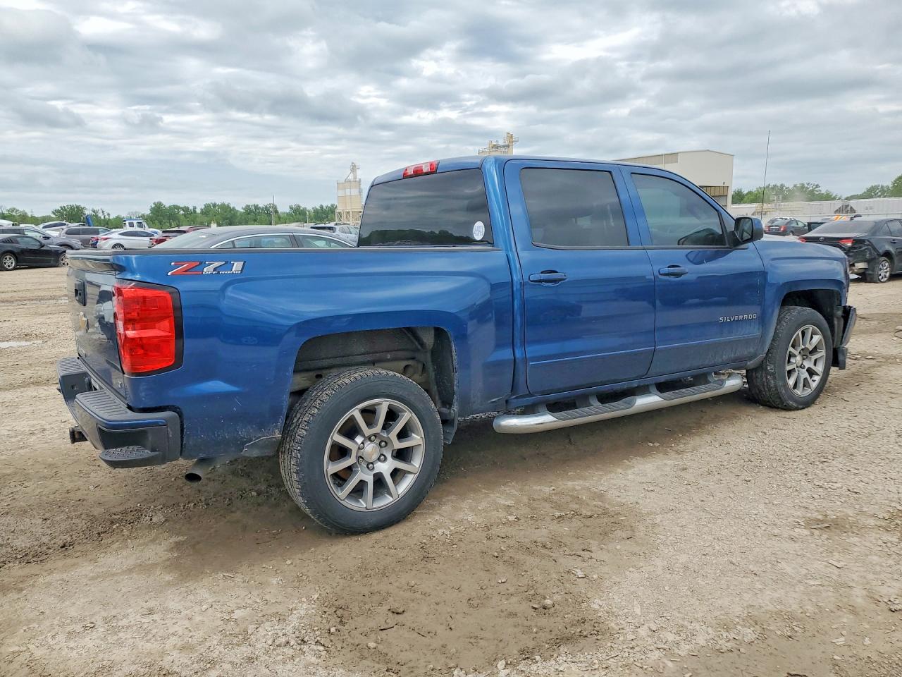 2018 Chevrolet Silverado K1500 Lt Blue vin: 3GCUKREC8JG110133