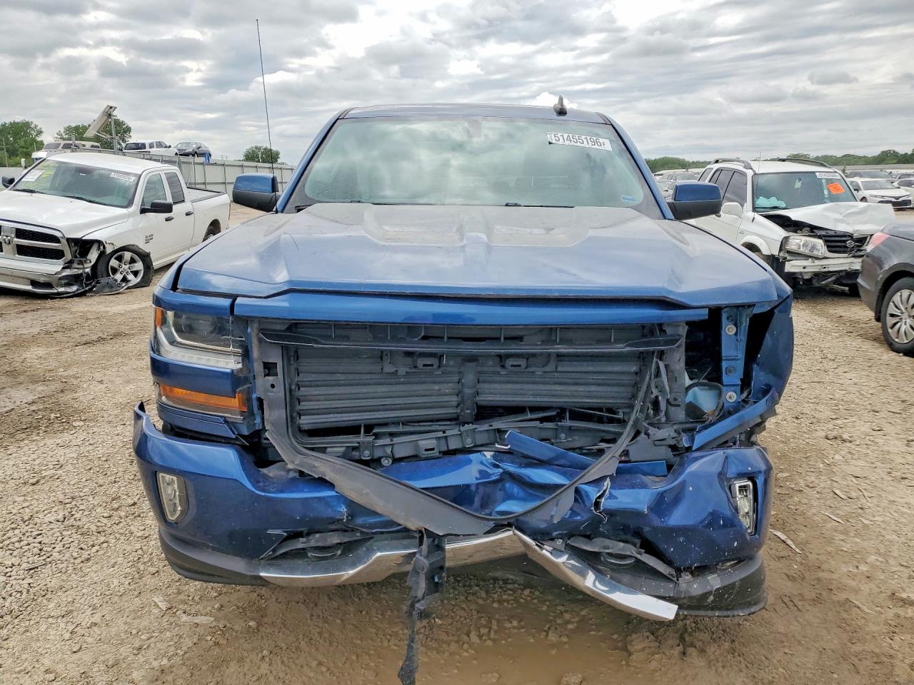 2018 Chevrolet Silverado K1500 Lt Blue vin: 3GCUKREC8JG110133