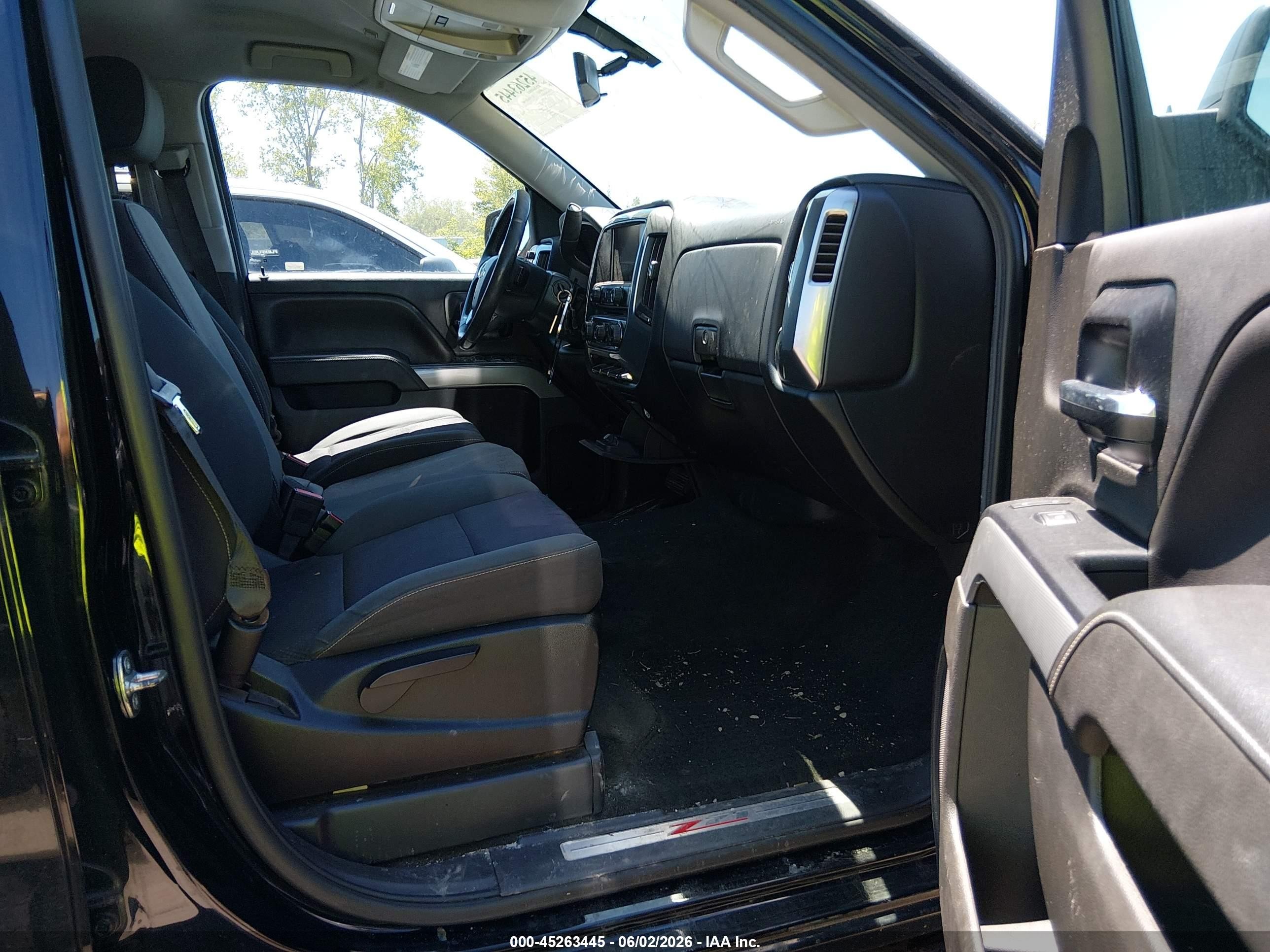 2014 Chevrolet Silverado 1500 2lt Черный vin: 3GCUKREC9EG210215