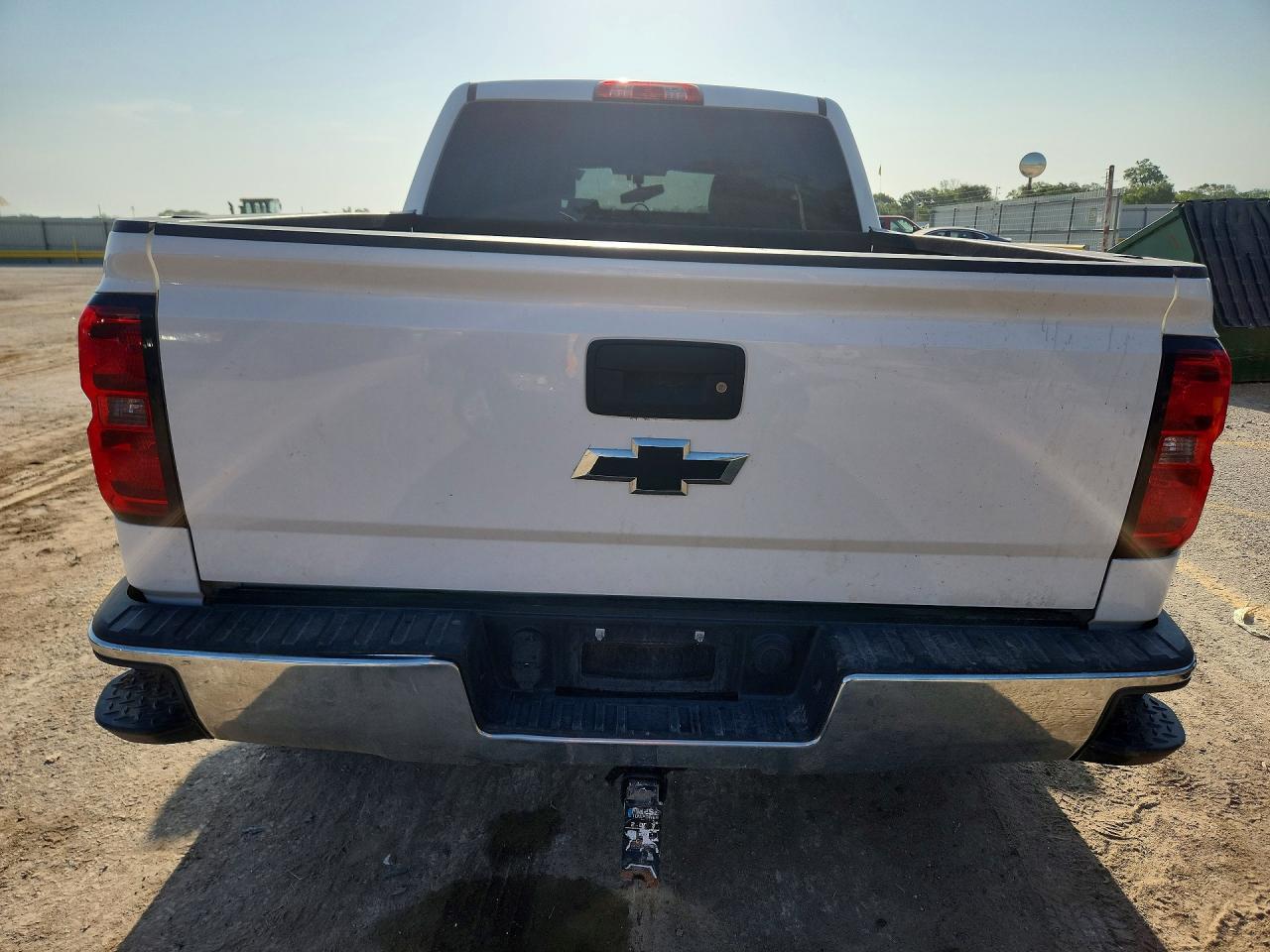 2015 Chevrolet Silverado K1500 Lt White vin: 3GCUKREC9FG144072