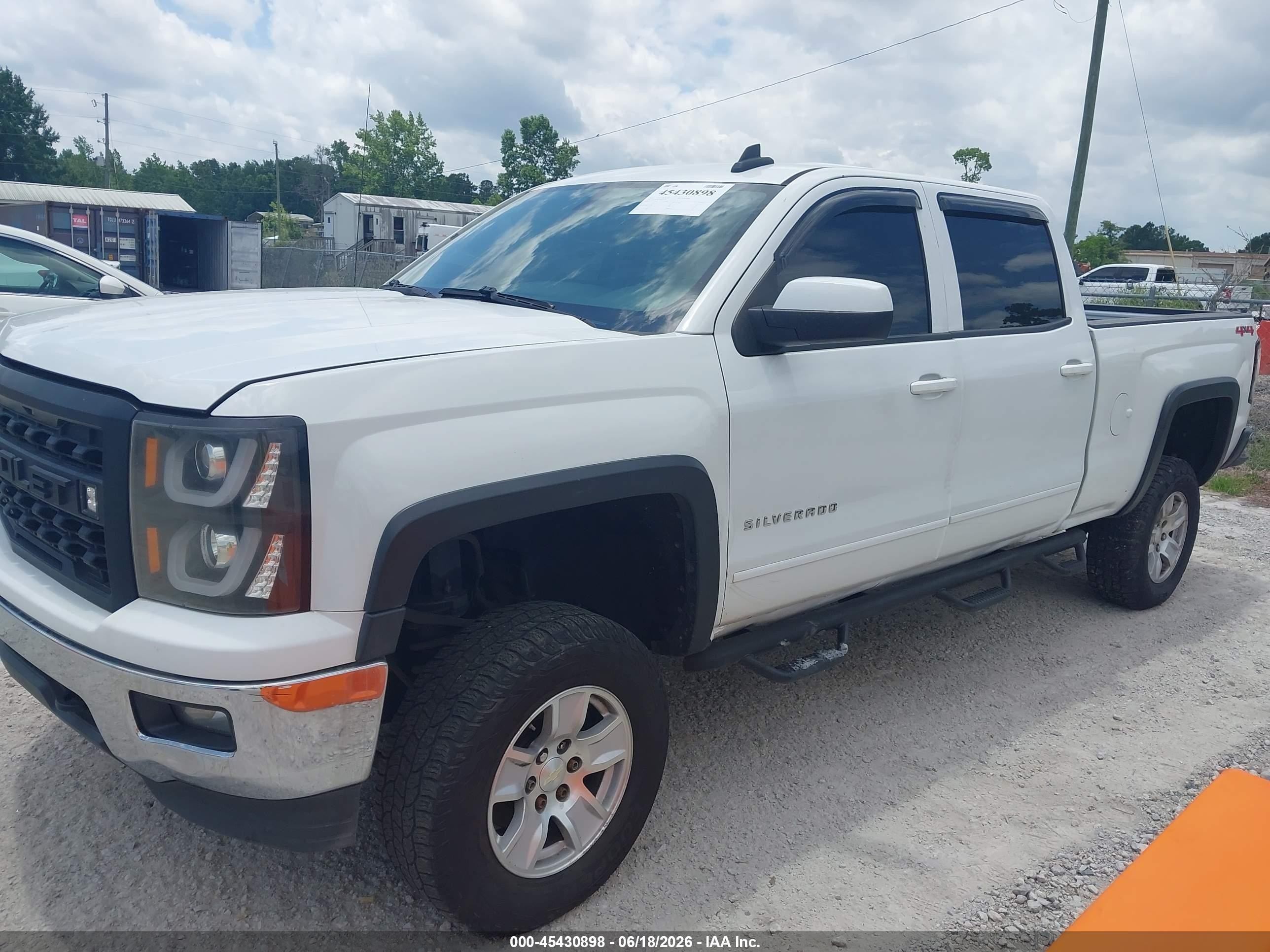 2015 Chevrolet Silverado 1500 Lt White vin: 3GCUKREC9FG211477