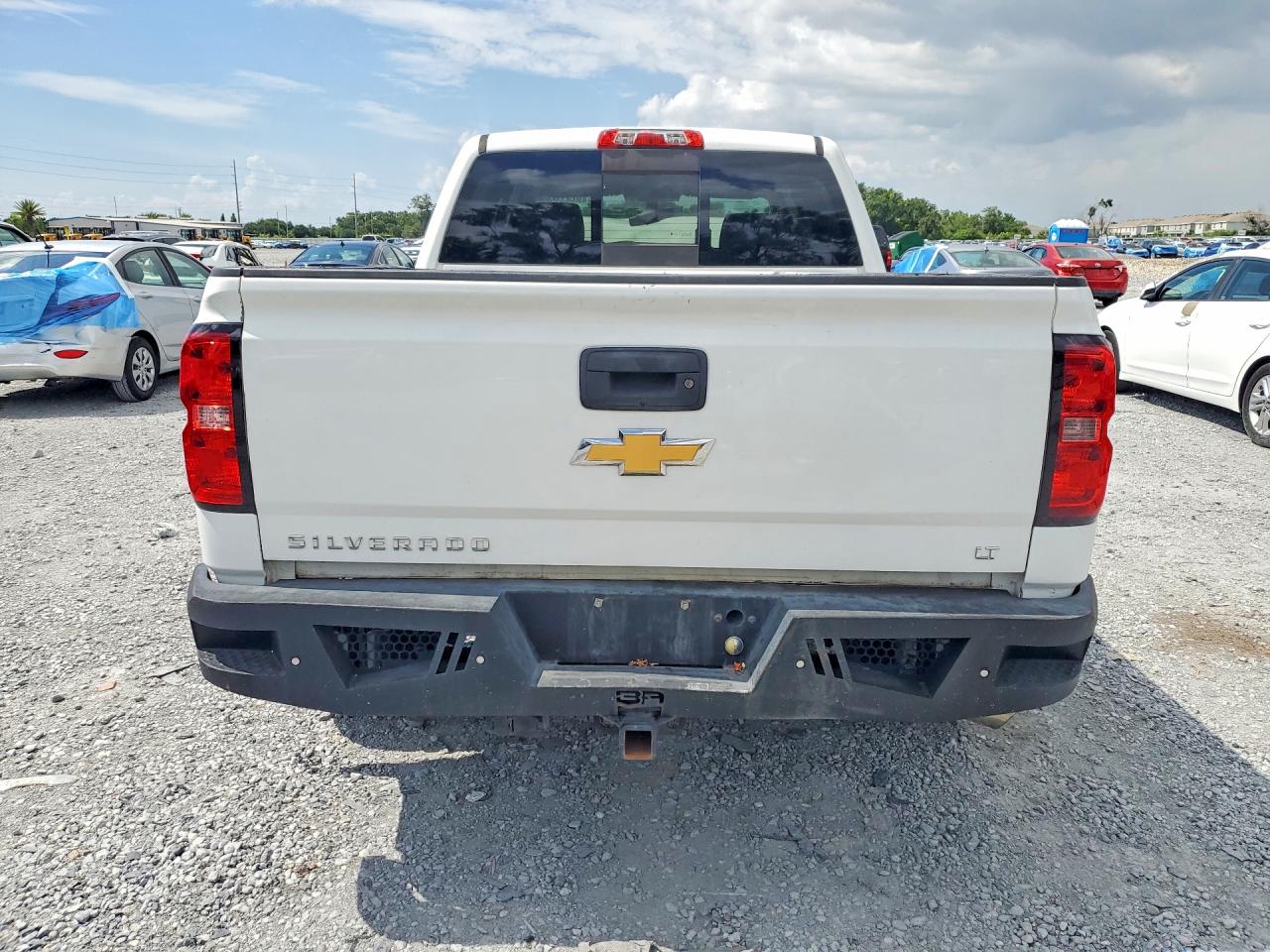 2015 Chevrolet Silverado K1500 Lt White vin: 3GCUKREC9FG484547