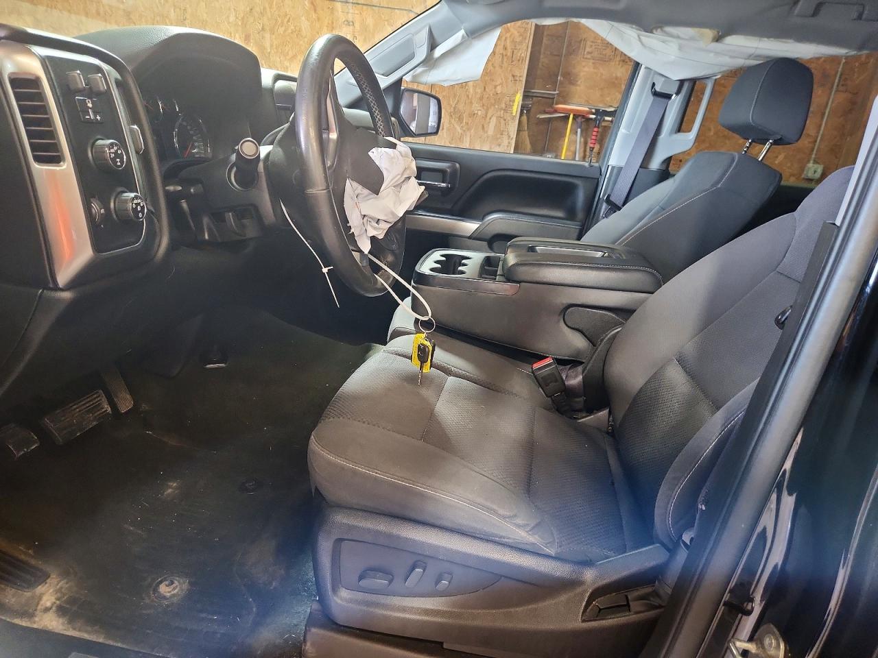 2016 Chevrolet Silverado K1500 Lt Черный vin: 3GCUKREC9GG165859
