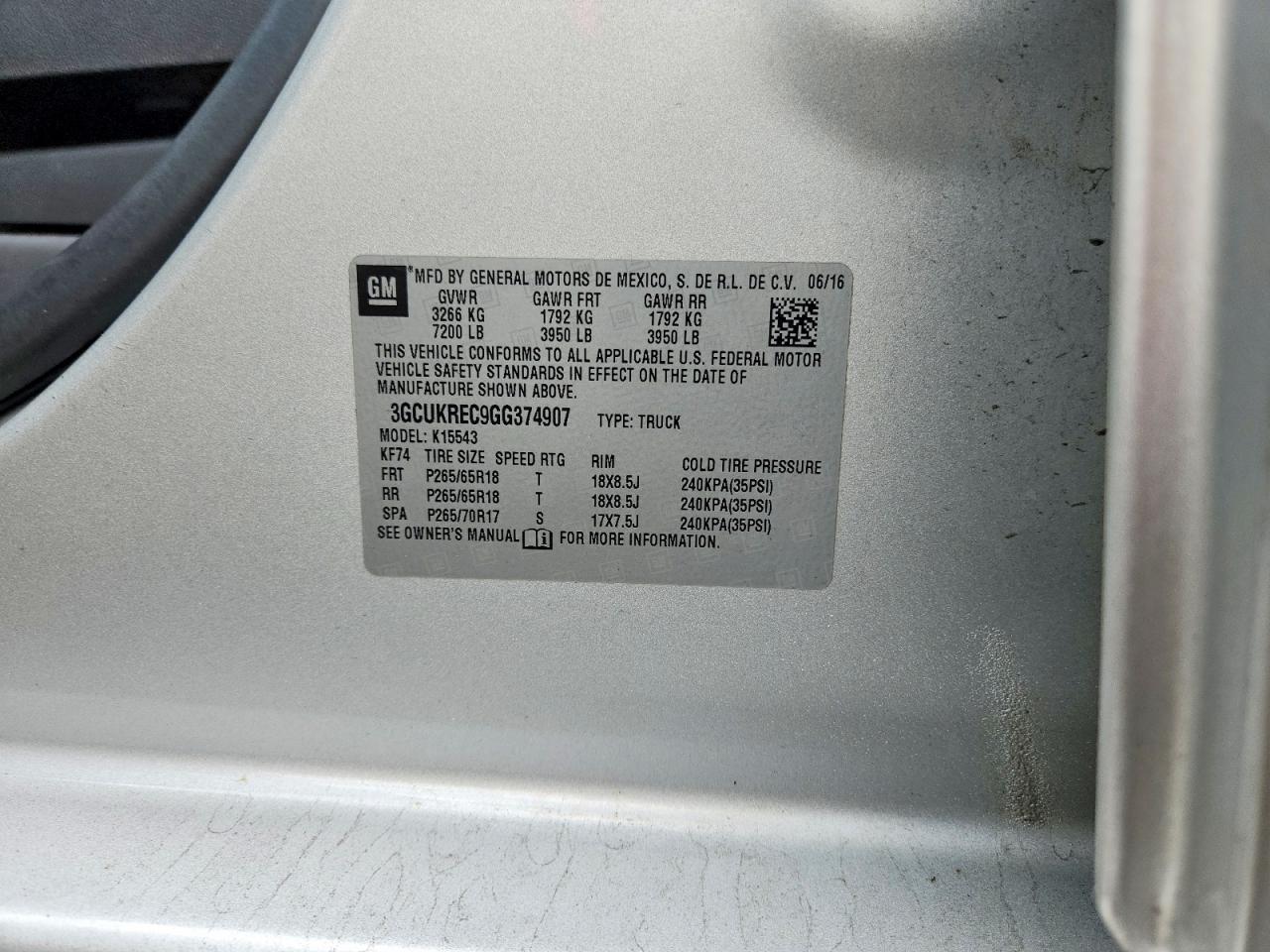 2016 Chevrolet Silverado K1500 Lt Silver vin: 3GCUKREC9GG374907