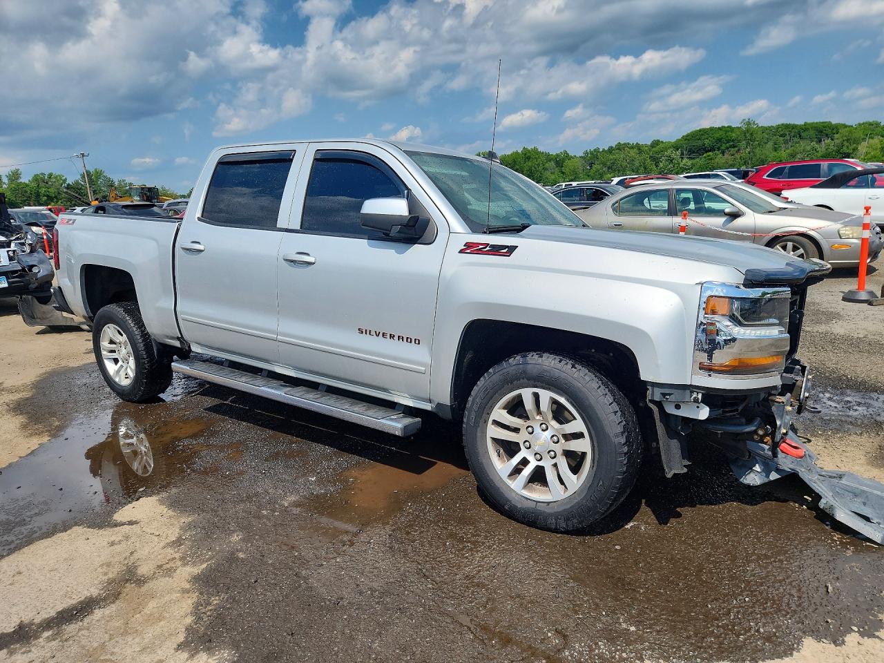 2016 Chevrolet Silverado K1500 Lt Silver vin: 3GCUKREC9GG374907