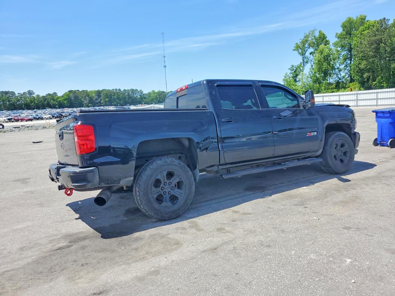 2017 Chevrolet Silverado K1500 Lt Black vin: 3GCUKREC9HG162445