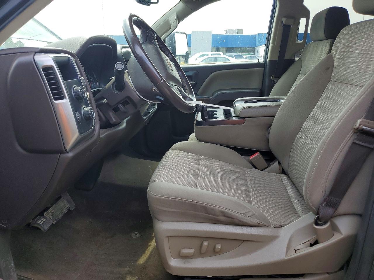 2018 Chevrolet Silverado K1500 Lt Черный vin: 3GCUKREC9JG359444