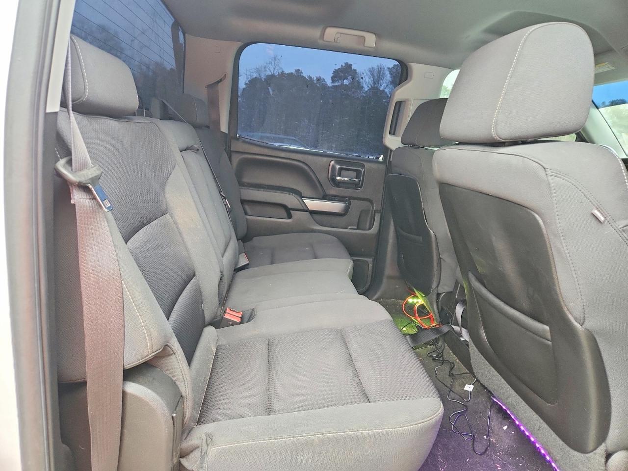 2015 Chevrolet Silverado K1500 Lt White vin: 3GCUKRECXFG227882