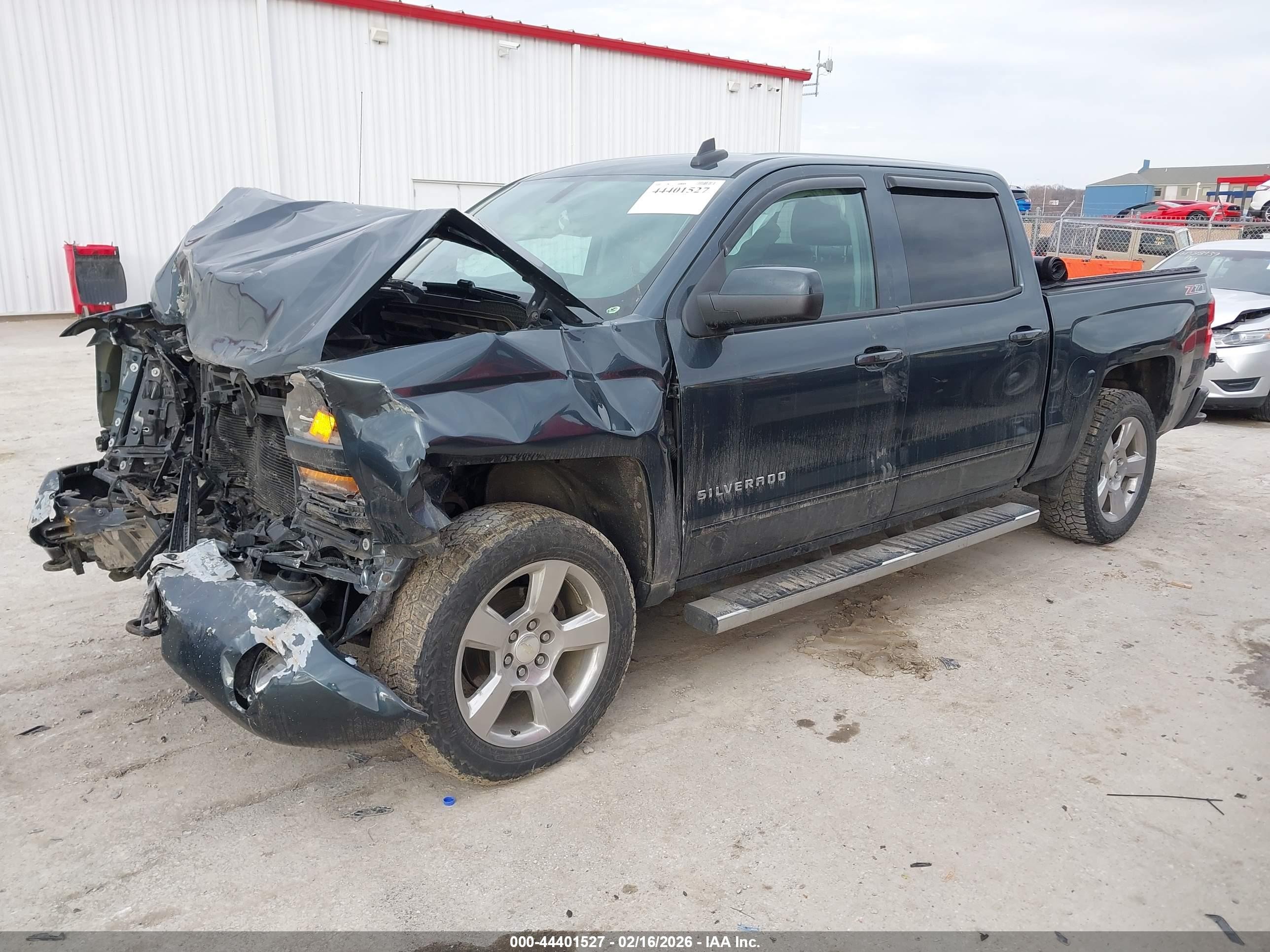 2017 Chevrolet Silverado 1500 2lt Gray vin: 3GCUKRECXHG302938