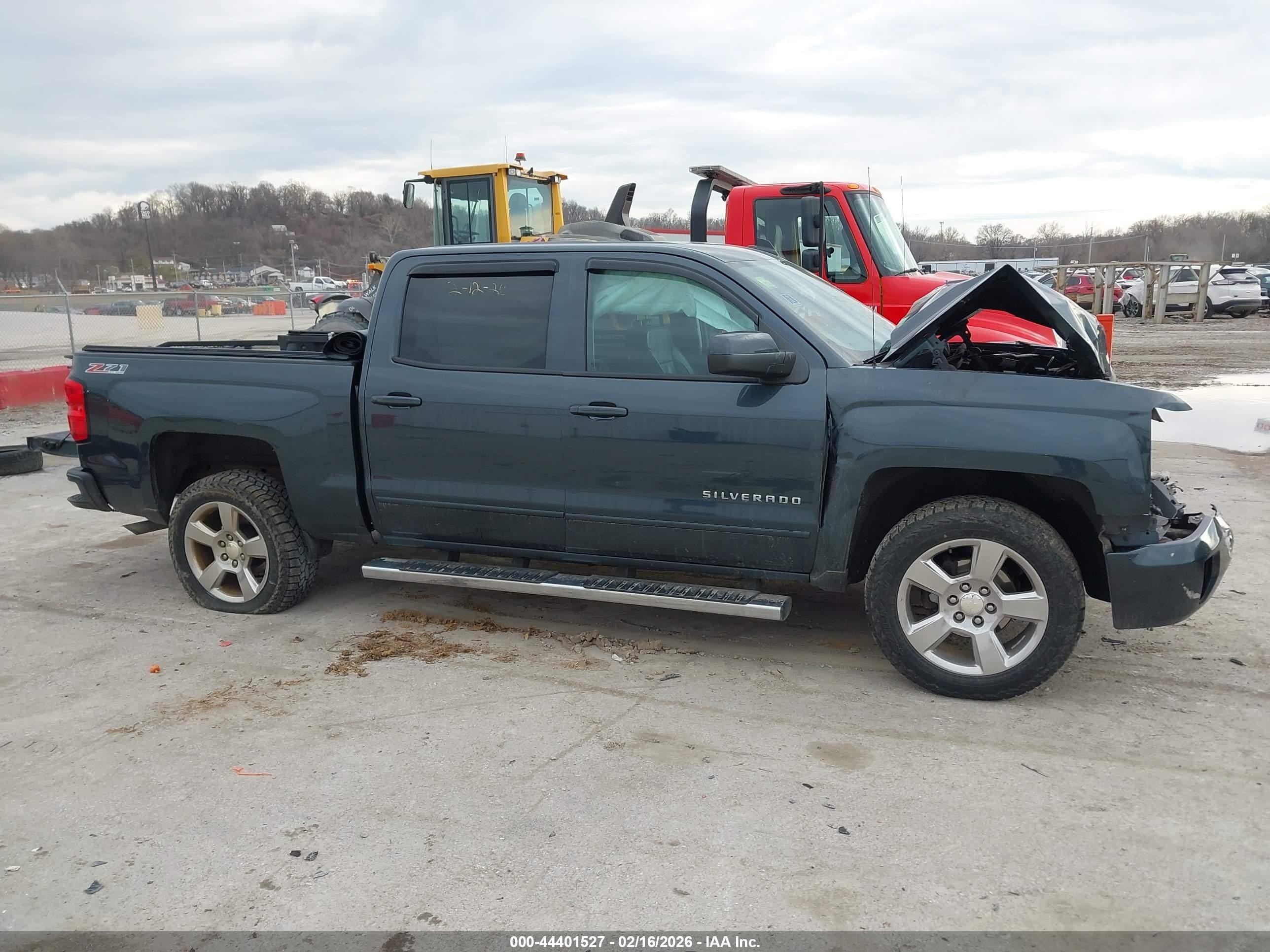 2017 Chevrolet Silverado 1500 2lt Gray vin: 3GCUKRECXHG302938