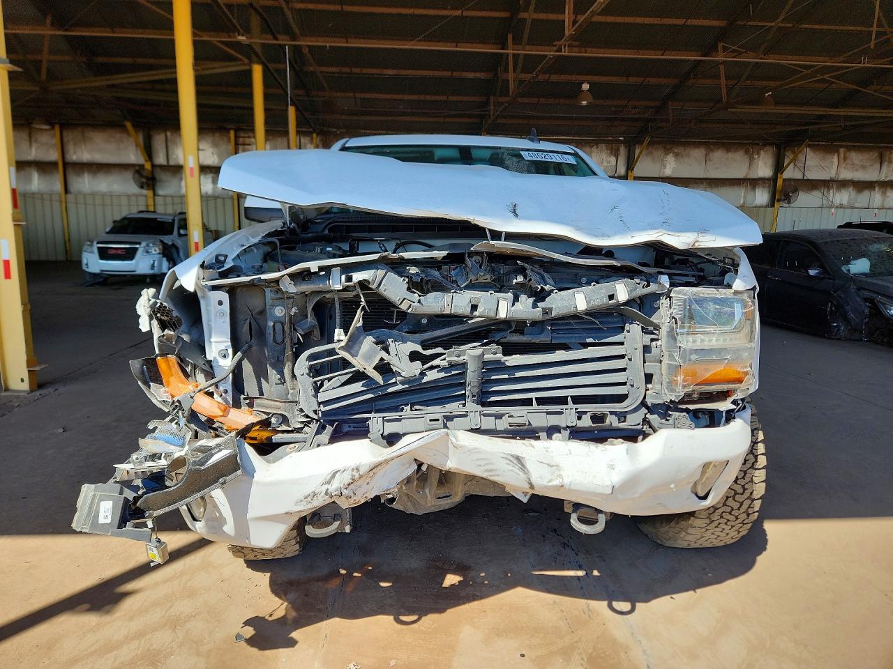 2018 Chevrolet Silverado K1500 Lt White vin: 3GCUKRECXJG495582