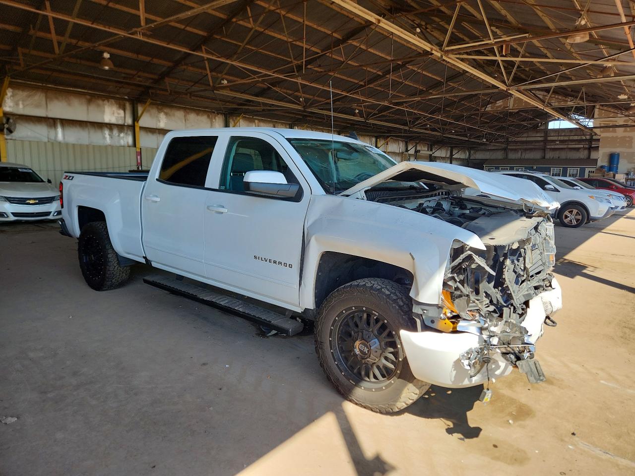 2018 Chevrolet Silverado K1500 Lt White vin: 3GCUKRECXJG495582