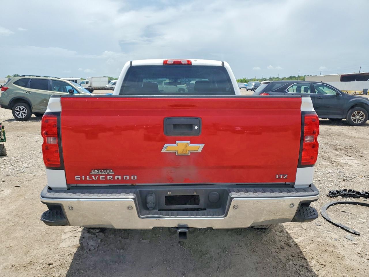 2014 Chevrolet Silverado K1500 Lt White vin: 3GCUKREH2EG100246