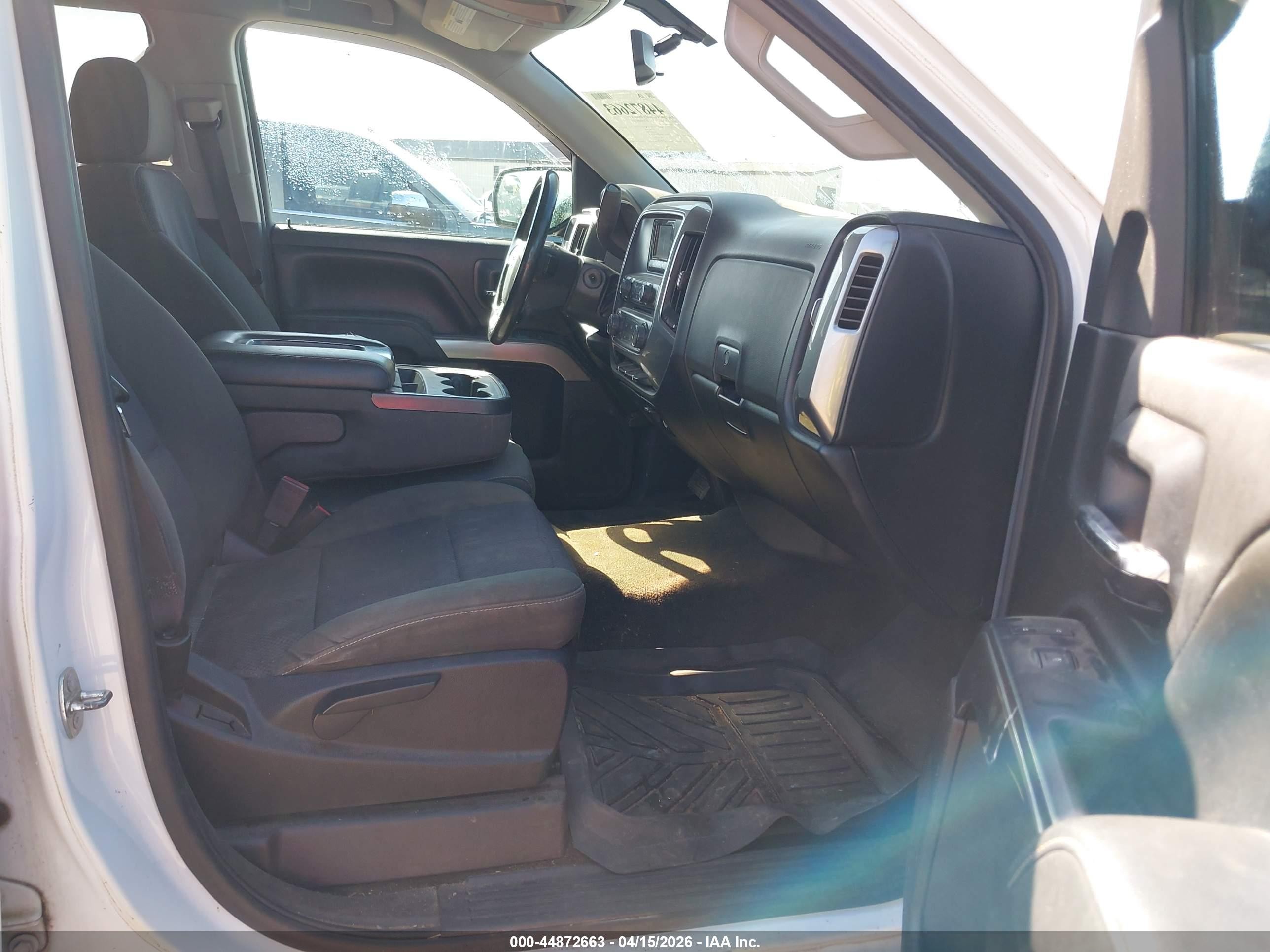 2015 Chevrolet Silverado 1500 1lt White vin: 3GCUKREH4FG246519