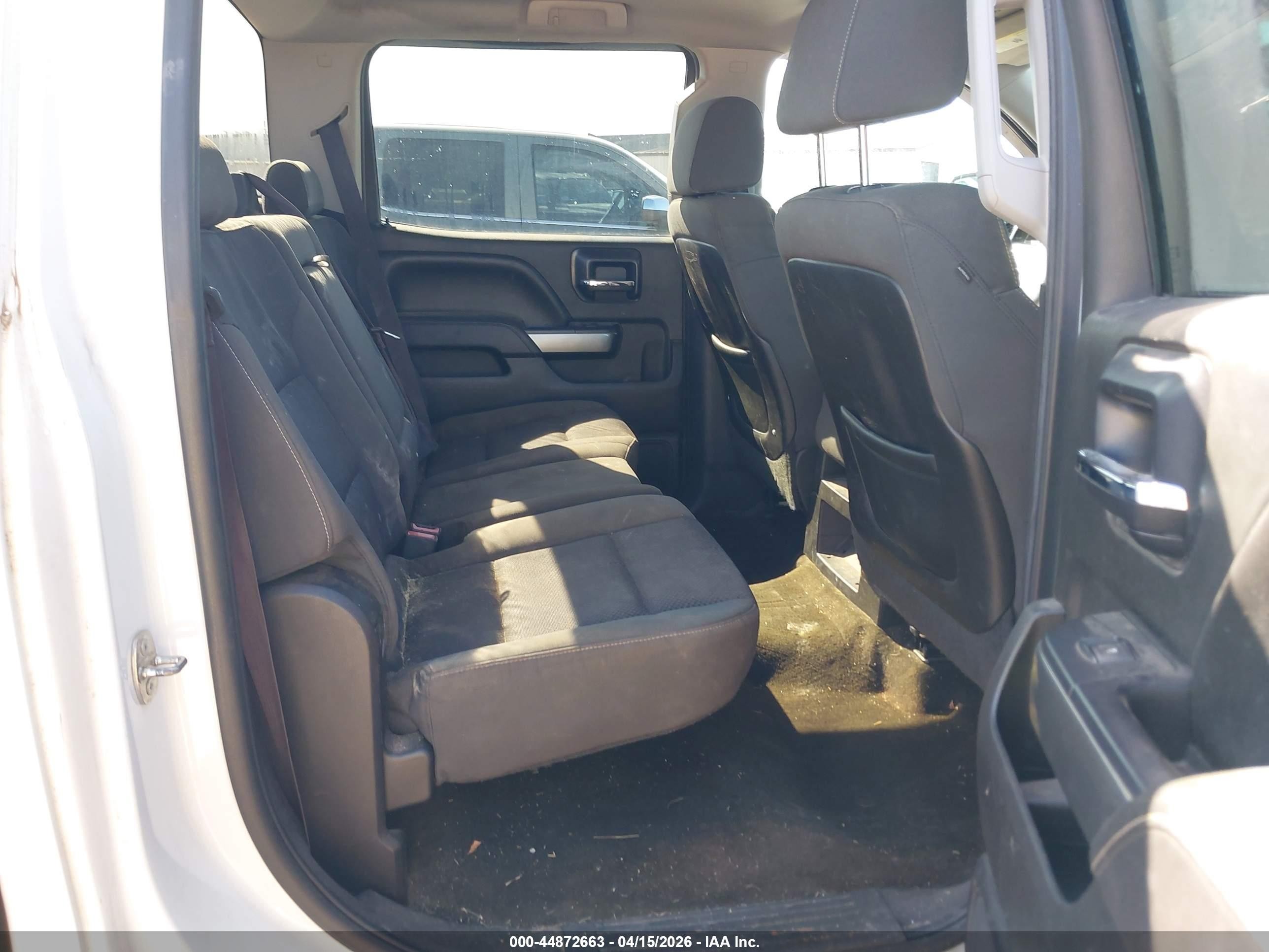 2015 Chevrolet Silverado 1500 1lt White vin: 3GCUKREH4FG246519