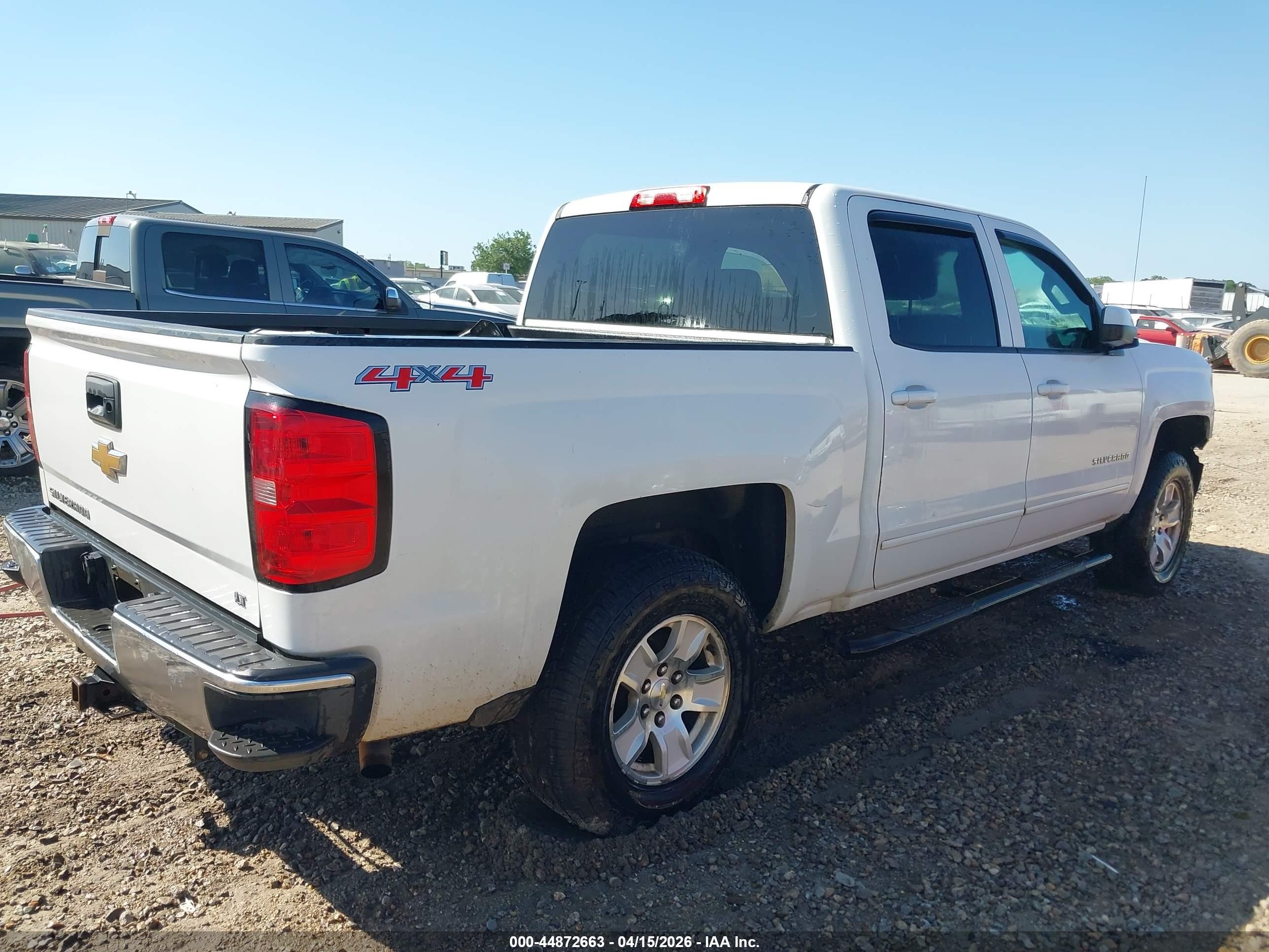 2015 Chevrolet Silverado 1500 1lt White vin: 3GCUKREH4FG246519