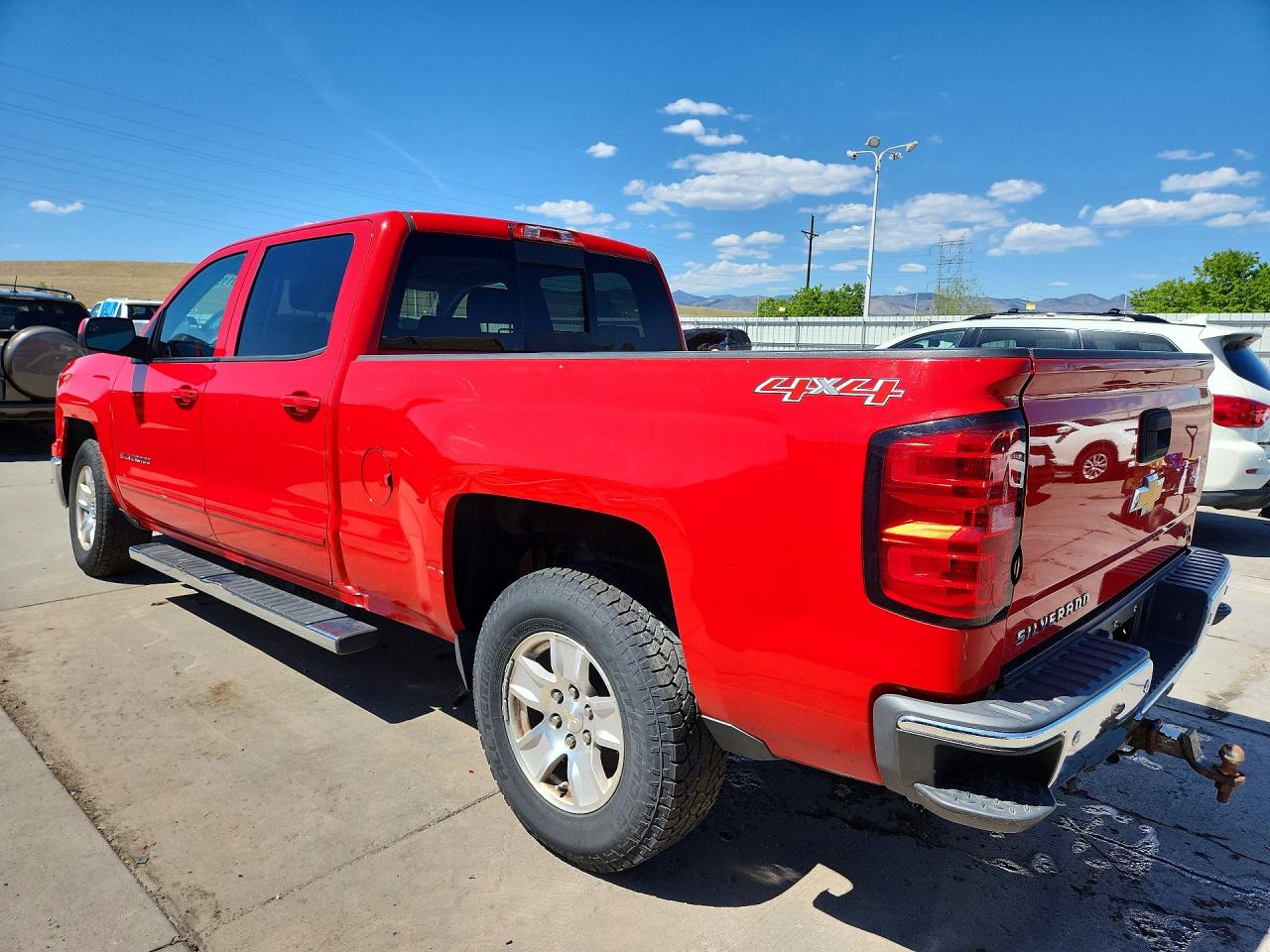 2015 Chevrolet Silverado K1500 Lt Красный vin: 3GCUKREH5FG299388