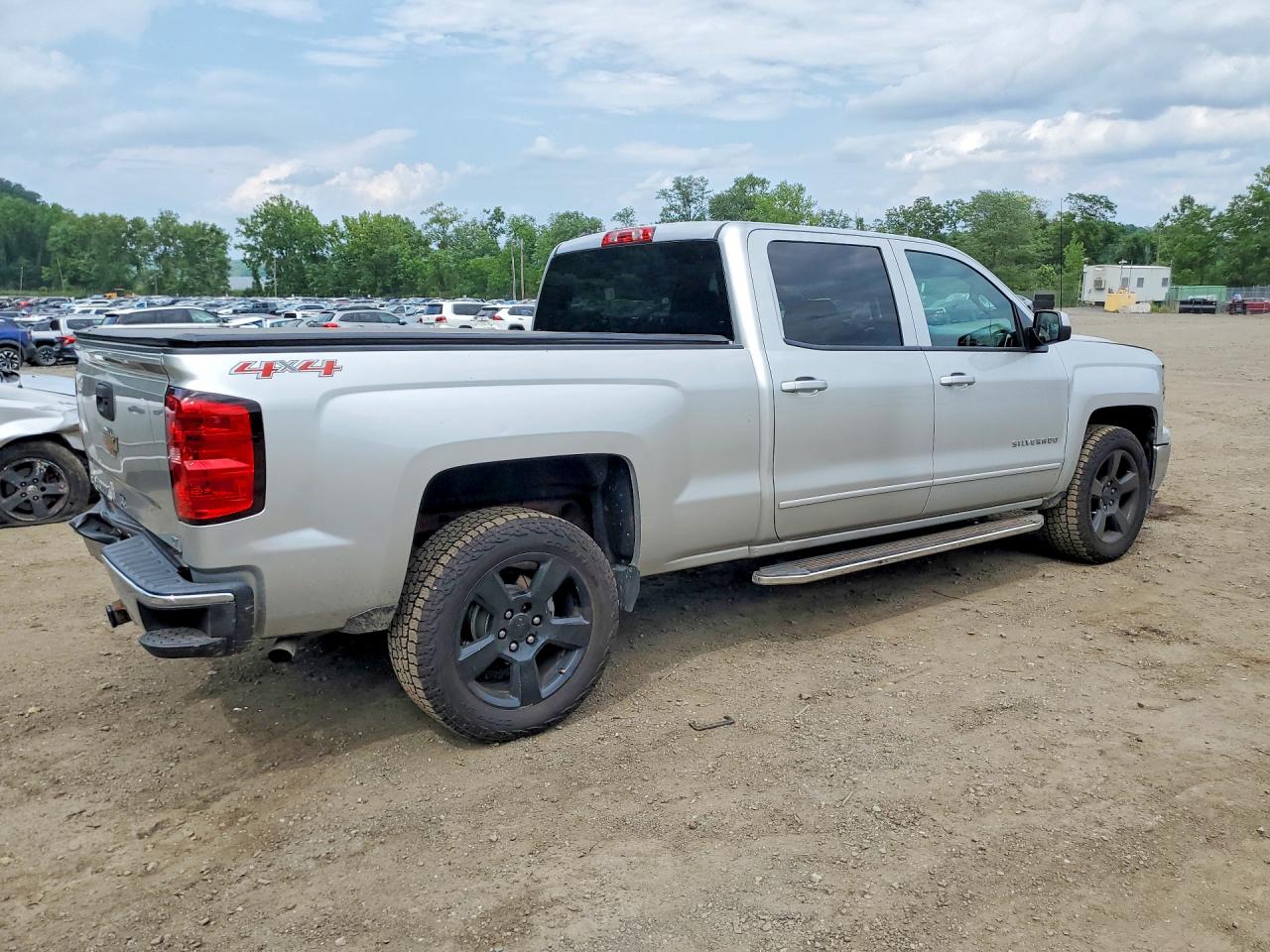 2015 Chevrolet Silverado K1500 Lt Silver vin: 3GCUKREH7FG391795