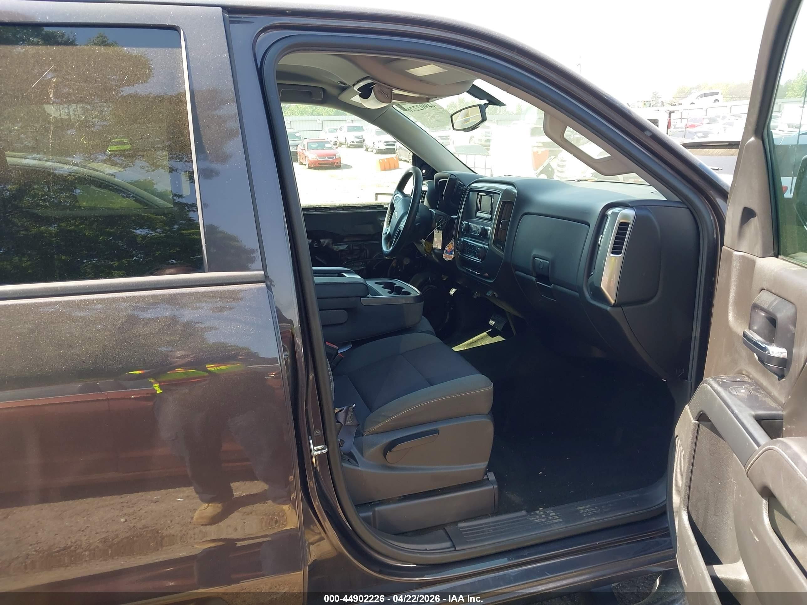 2014 Chevrolet Silverado 1500 1lt Серый vin: 3GCUKREH9EG393966