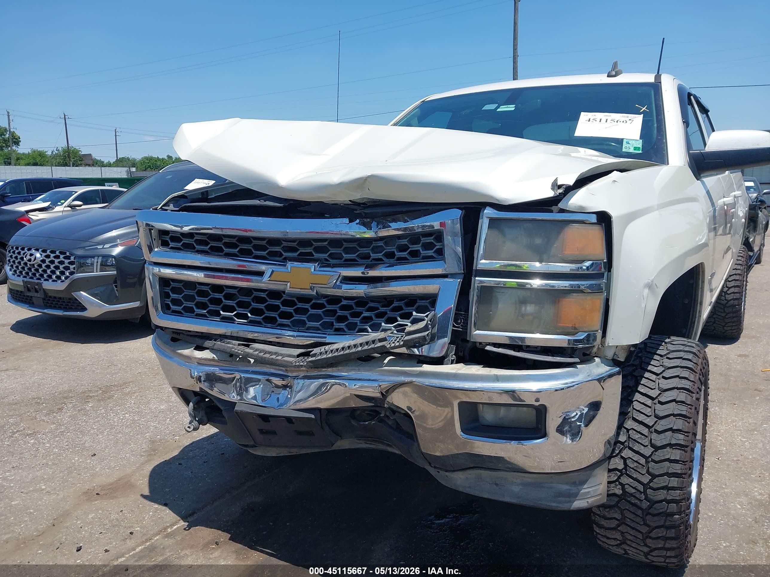 2015 Chevrolet Silverado 1500 1lt White vin: 3GCUKREH9FG139868