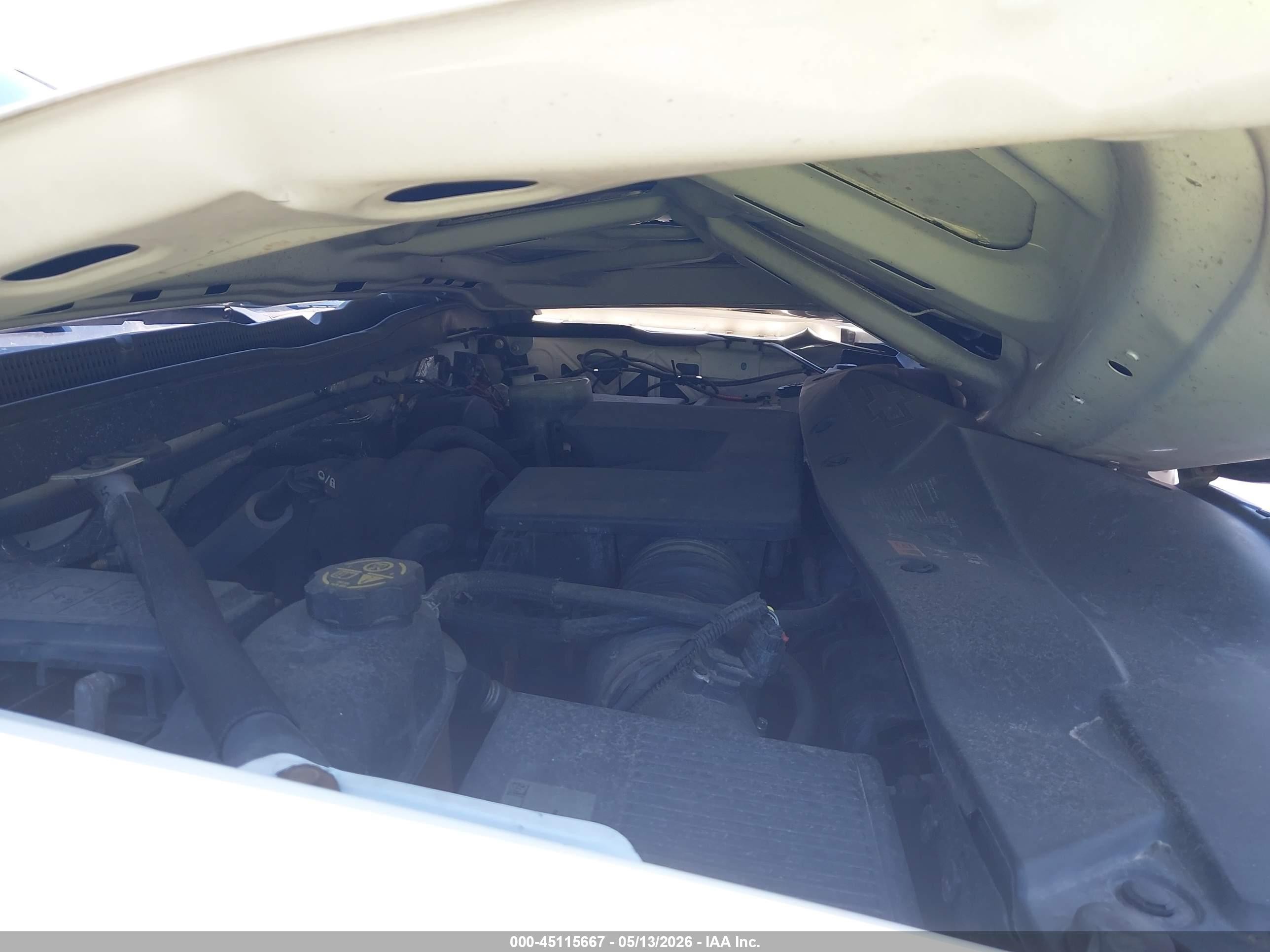 2015 Chevrolet Silverado 1500 1lt White vin: 3GCUKREH9FG139868