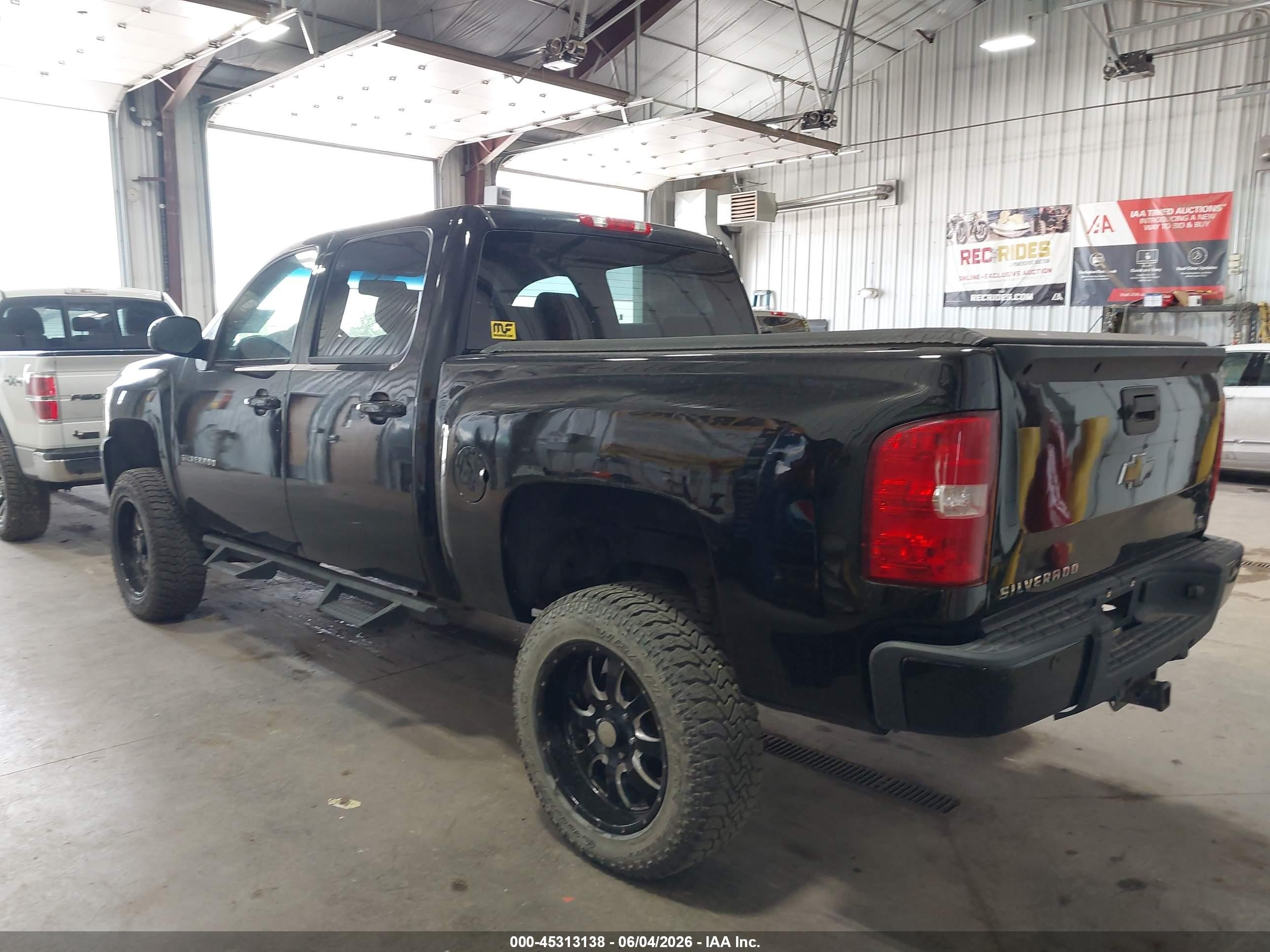 2013 Chevrolet Silverado 1500 Lt Black vin: 3GCUKSE20DG294213