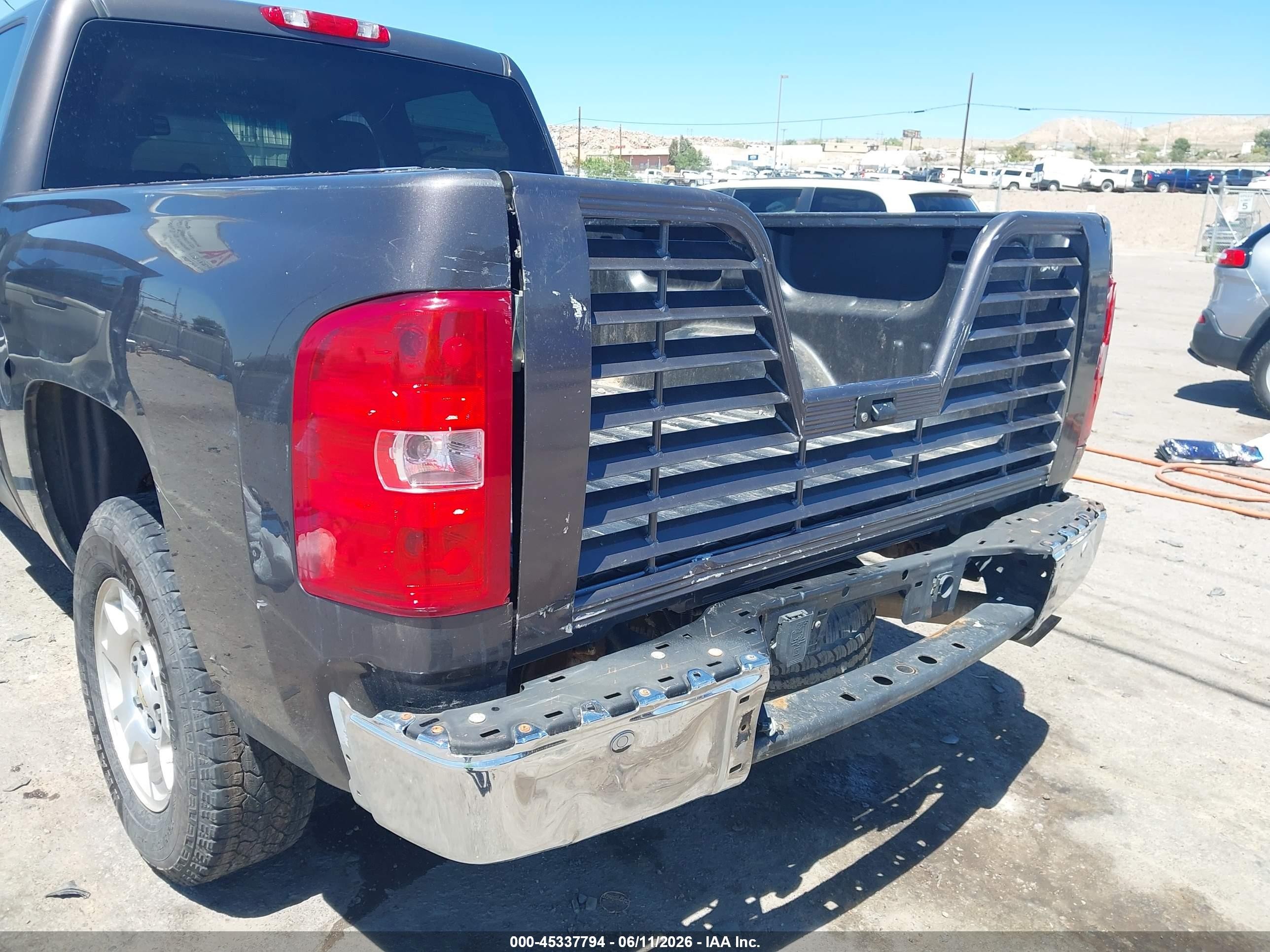 2011 Chevrolet Silverado 1500 Lt Gray vin: 3GCUKSE22BG279337