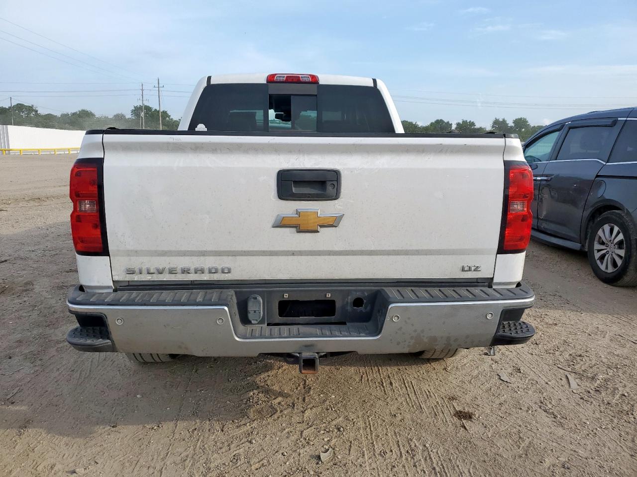 2014 Chevrolet Silverado K1500 Ltz White vin: 3GCUKSEC1EG110505
