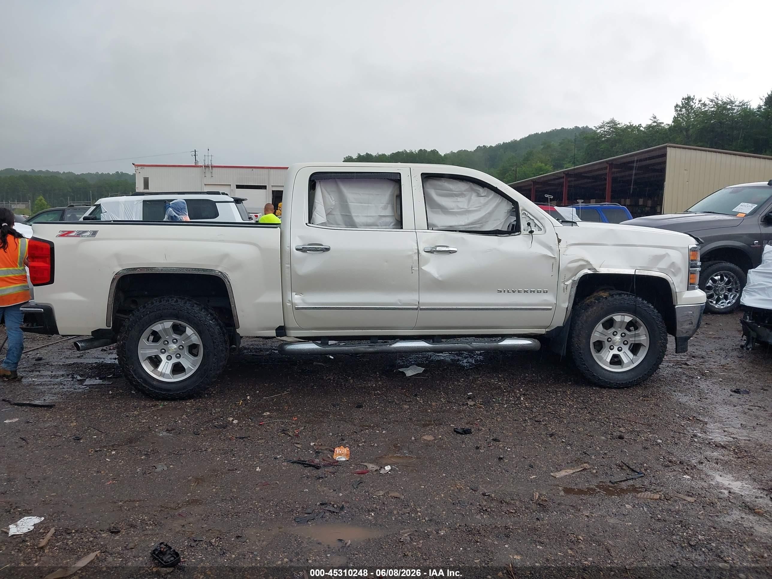2015 Chevrolet Silverado 1500 Ltz Cream vin: 3GCUKSEC2FG408949