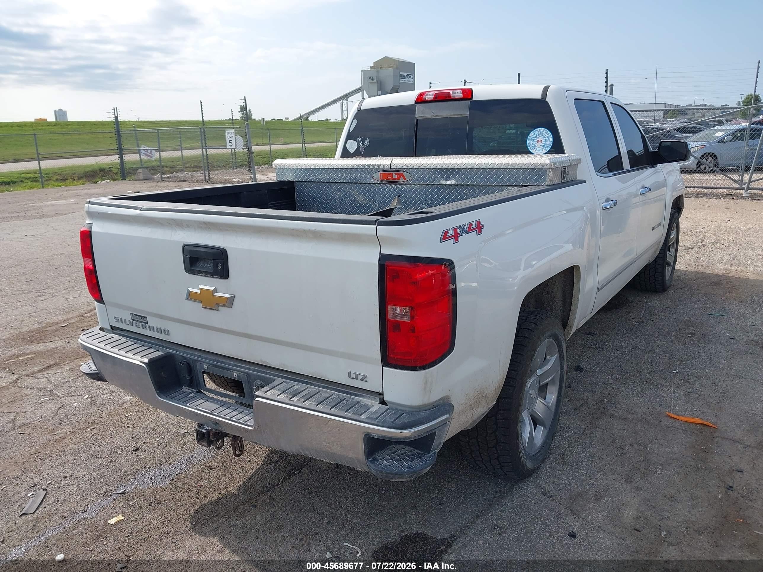 2015 Chevrolet Silverado 1500 Ltz White vin: 3GCUKSEC5FG519222