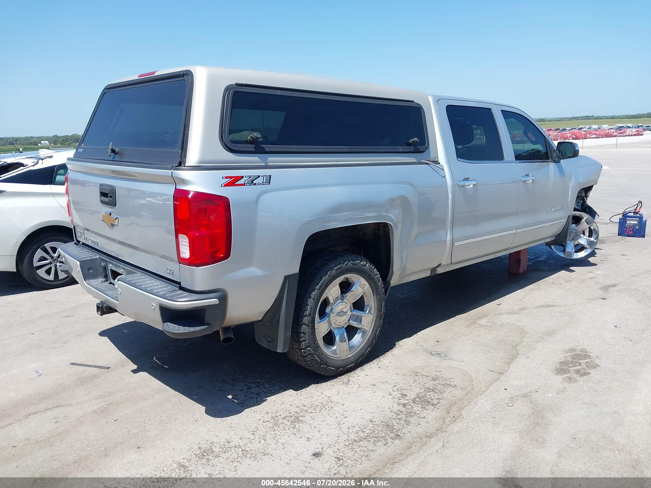 2018 Chevrolet Silverado 1500 2lz Серебряный vin: 3GCUKSEC5JG335410