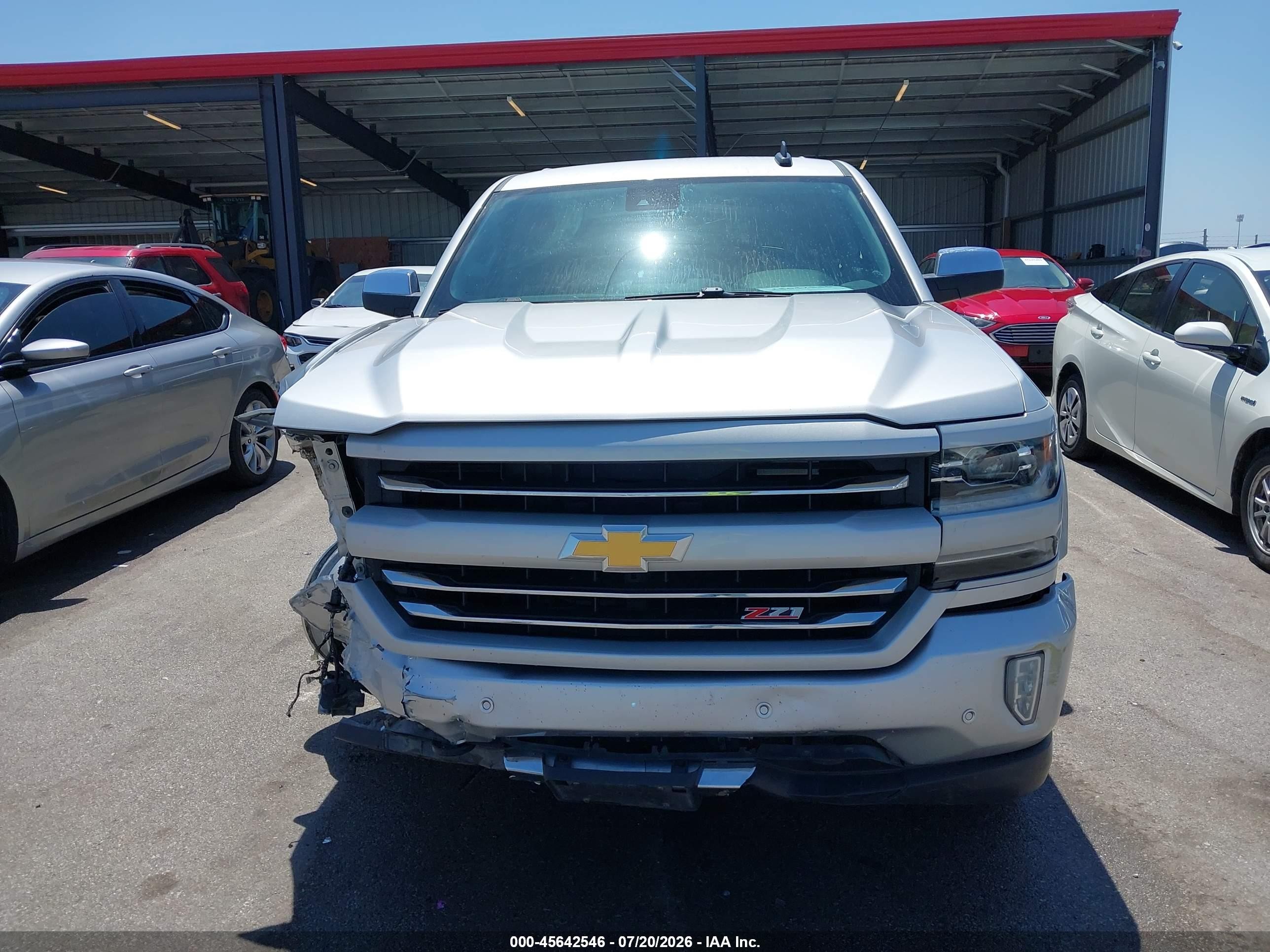 2018 Chevrolet Silverado 1500 2lz Серебряный vin: 3GCUKSEC5JG335410